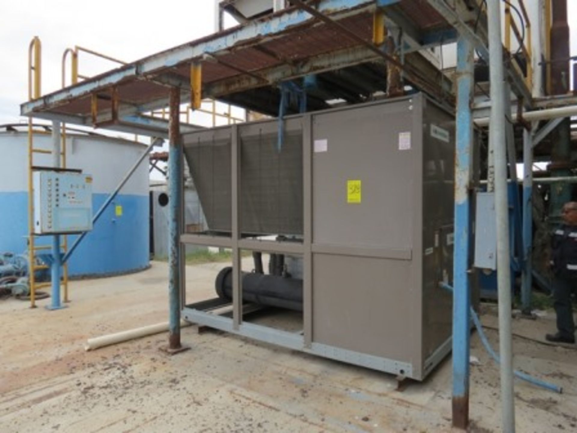 Eco Green chiller, (4)air compressors, (5)5hp pumps and structure. - Image 3 of 17