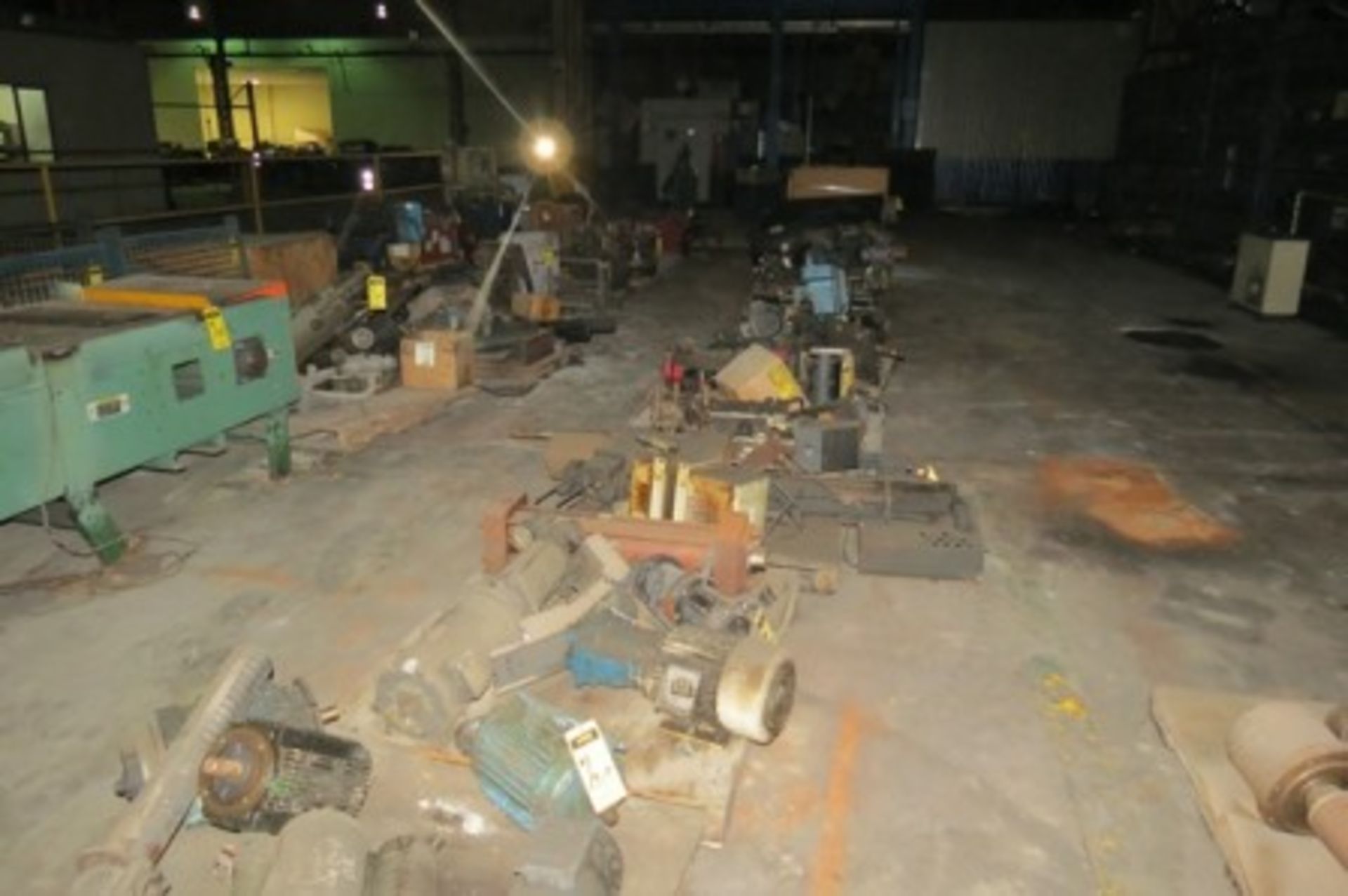 (12) Pallets with die casting spare parts - Image 12 of 19