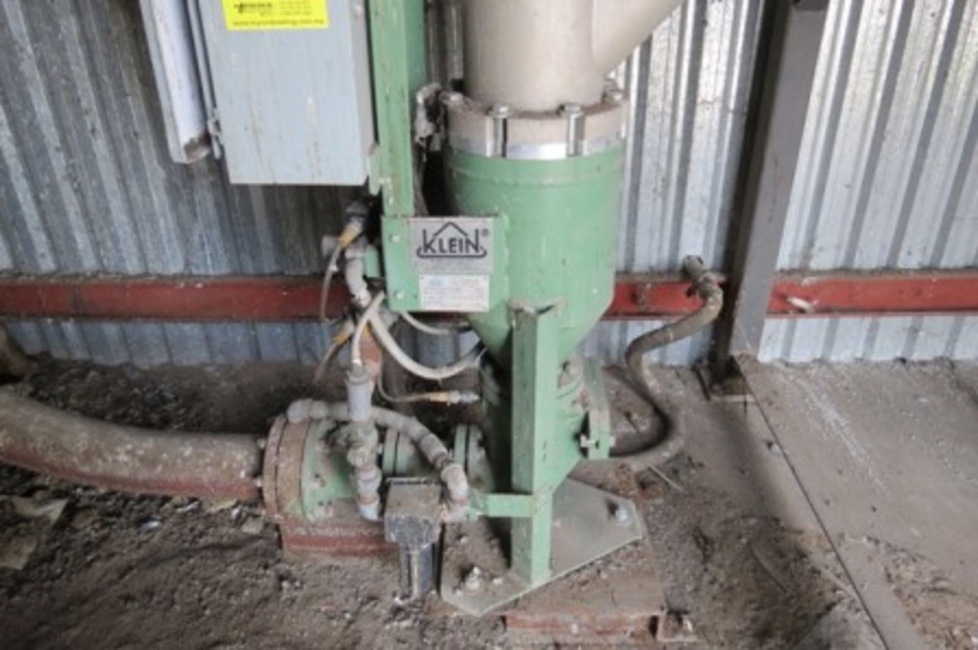 Foundry sand reclaim system, with vacuum pump, tank, agitator, dust collector, bucket elevator… - Image 4 of 14