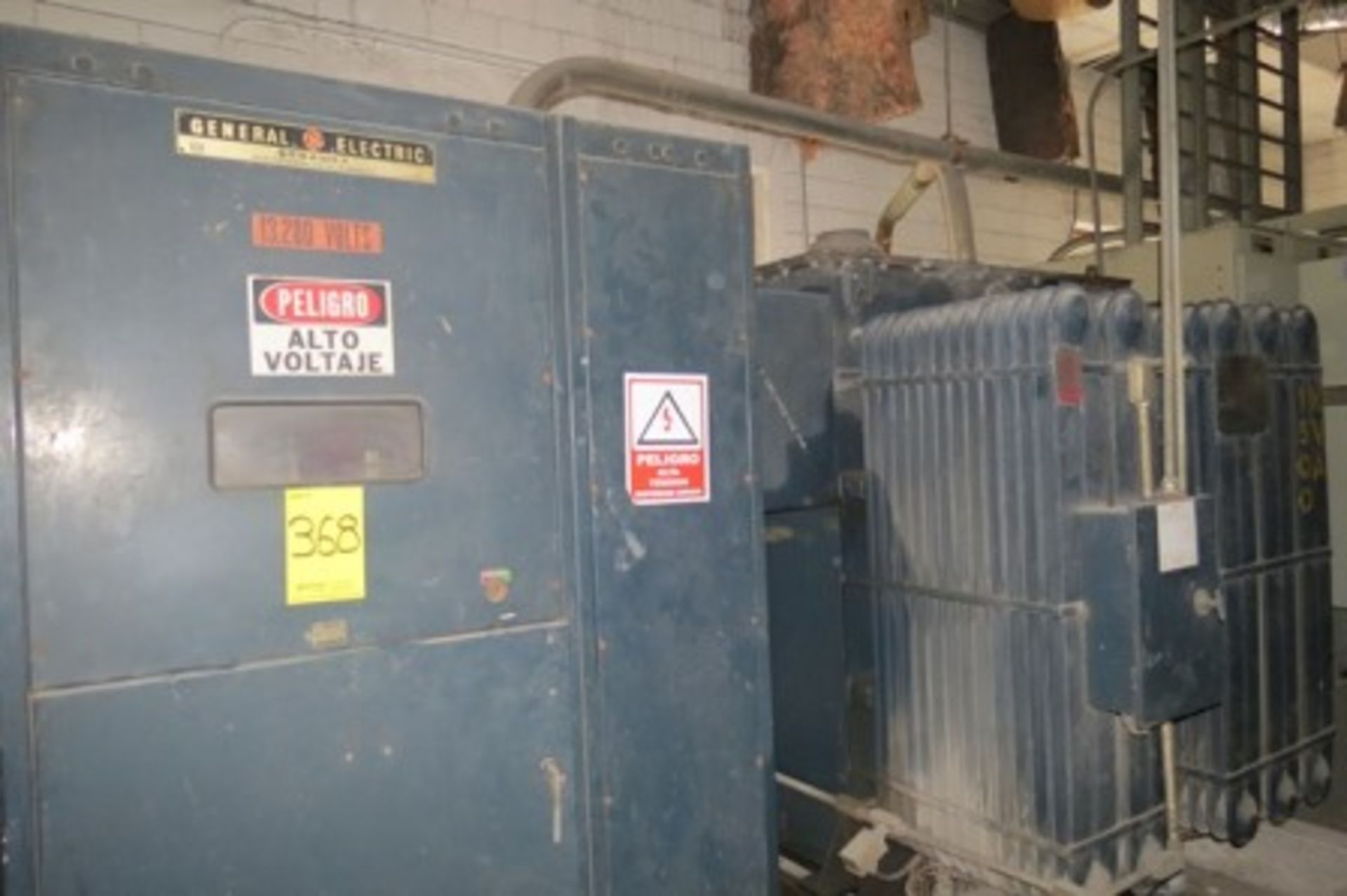 General Electric transformer, 1500KVA, oil cooled. (1)Blade Switch Cabinet - Image 3 of 22