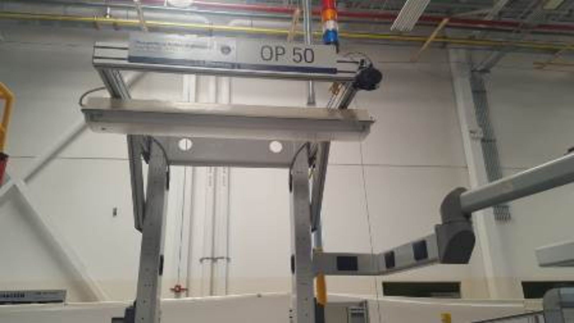 Semi-automatic station [Op 50] for arrows and gears assembly; including (2) roller conveyo… - Image 5 of 9