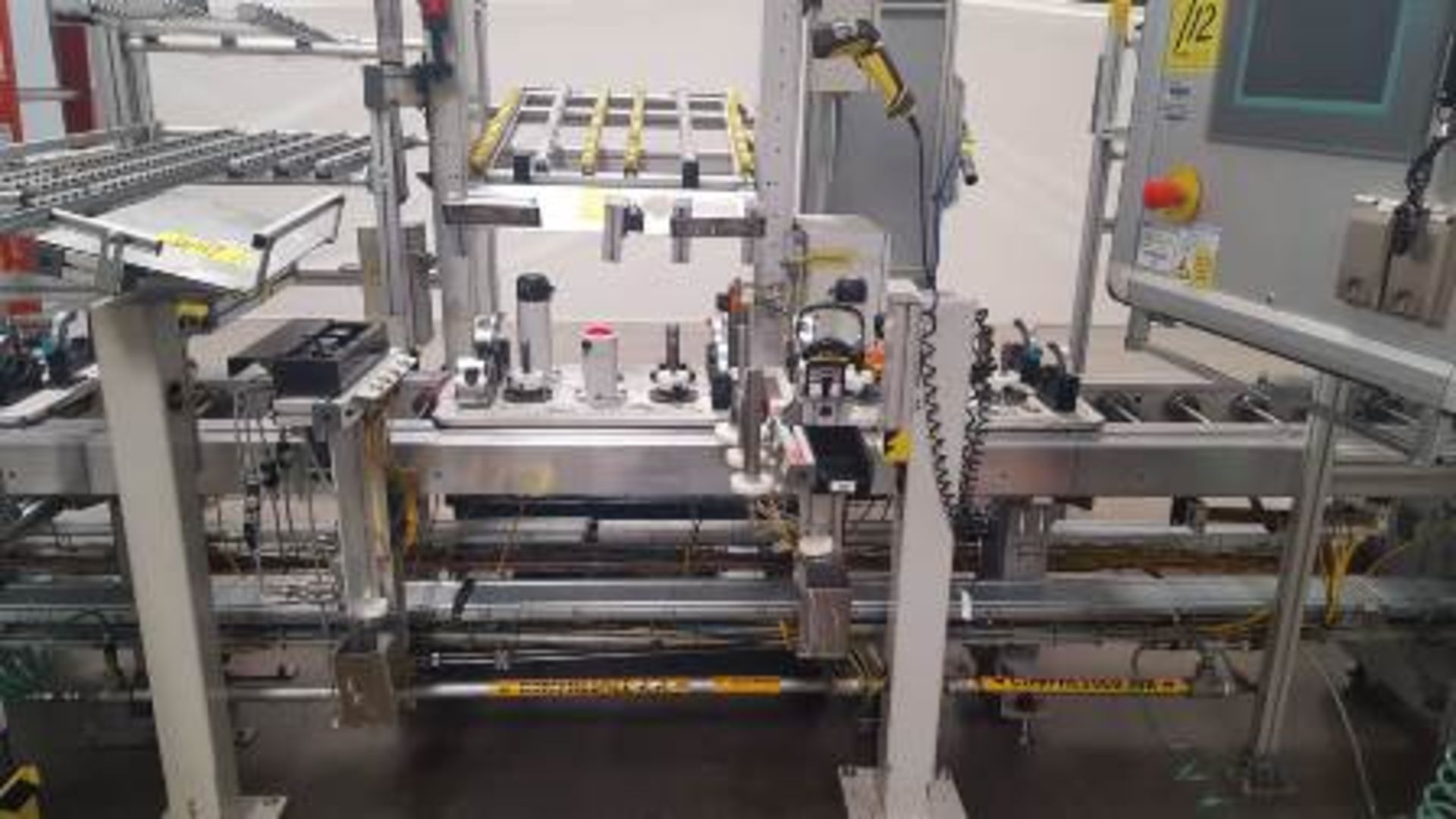 Semi-automatic station [Op 50] for arrows and gears assembly; including (2) roller conveyo… - Image 6 of 9