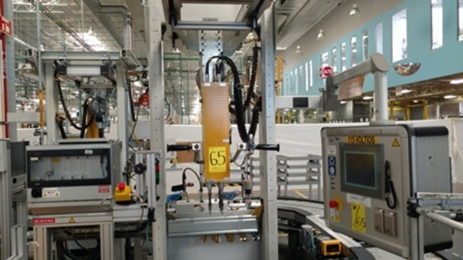 Estación semiautomática Op 450 para instalación de actuadores; contiene atornillador de 3 husillos - Image 9 of 10