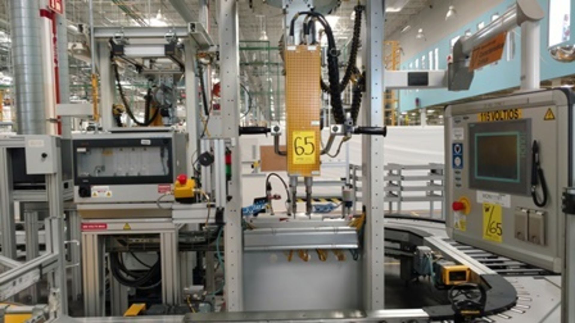 Estación semiautomática Op 450 para instalación de actuadores; contiene atornillador de 3 husillos - Image 5 of 10