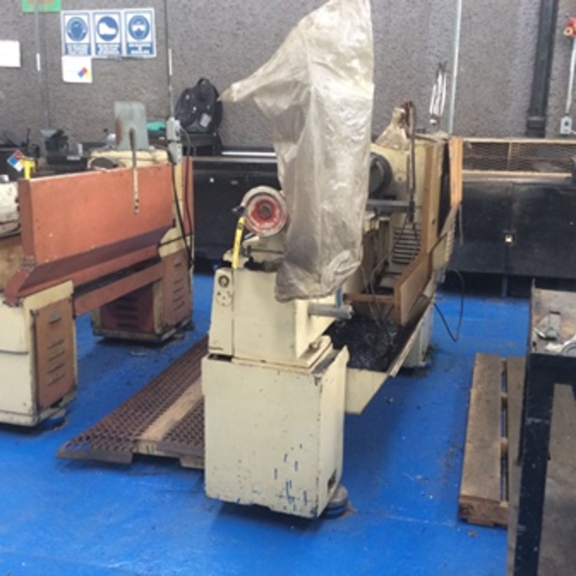 Fanamher lathe, model TB-160 series 01607182, 8" Swing and 1.00 m between Centers … - Image 3 of 11