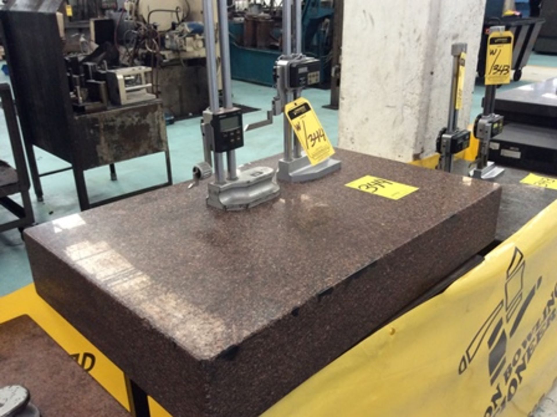 36 "x 24" granite table includes two digital height calipers by Mitutoyo brand. … - Bild 5 aus 5