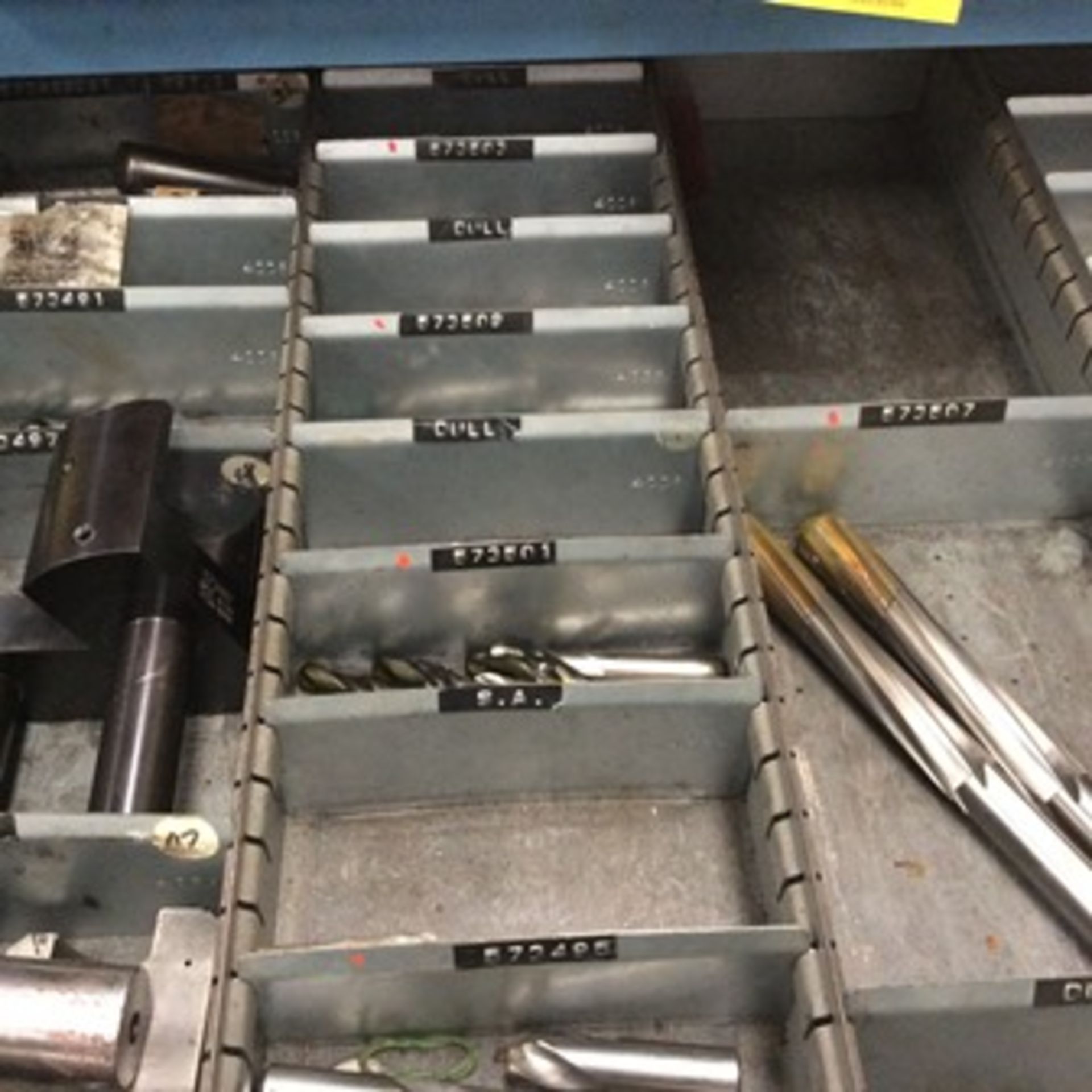 4 tool drawers with 40 drawers in total that contain attachments for CNC operations; taps, shape … - Image 12 of 25