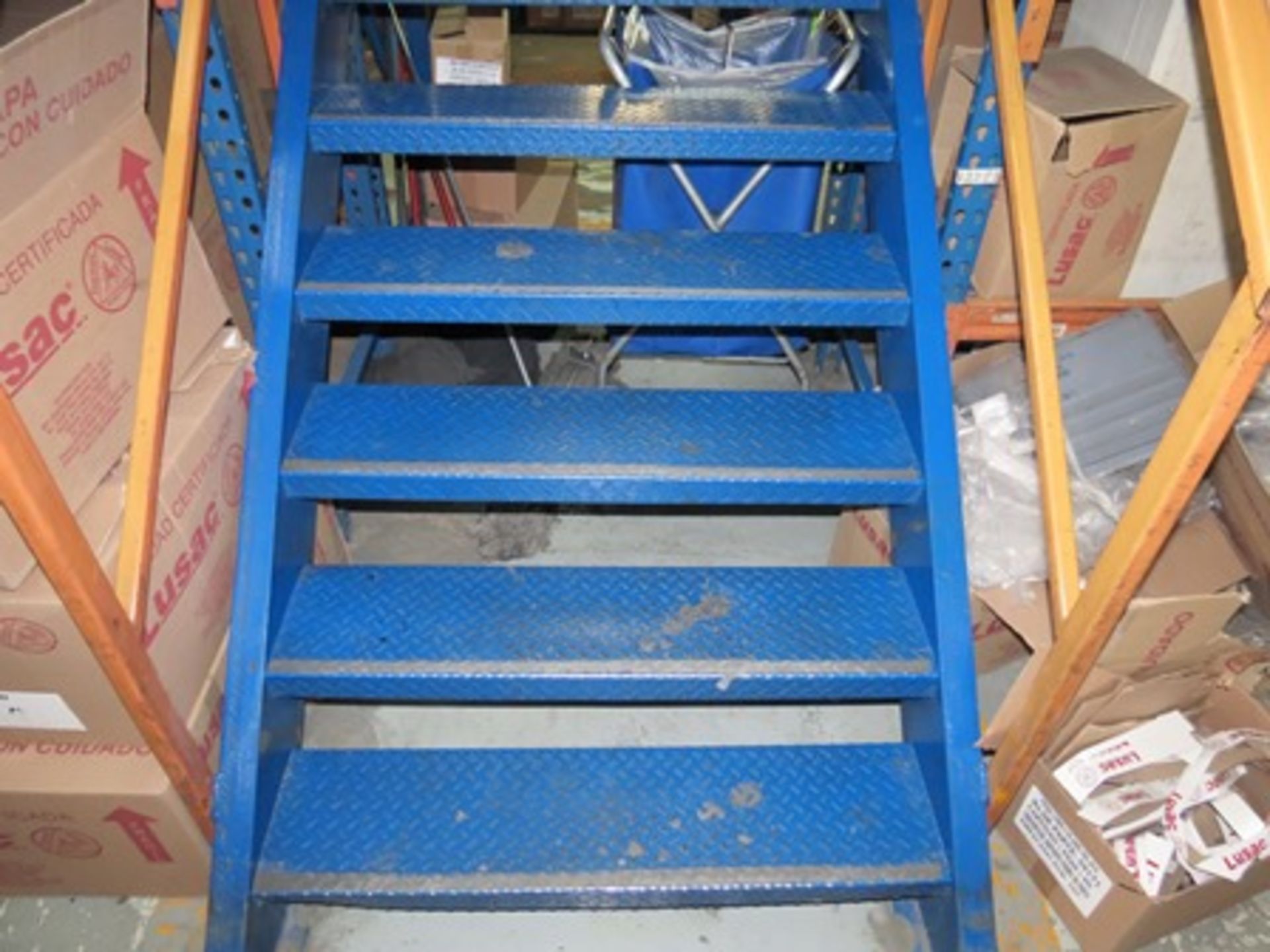 Ladder with steps non-slip sheet and corridors of stamped sheet 1.20 x 38 m length approximately … - Image 7 of 9