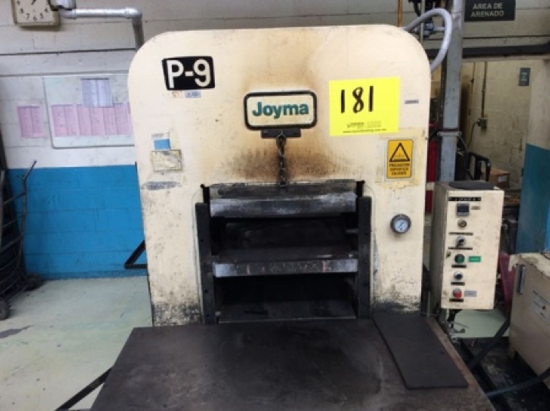 Hydraulic press brand Joyma model Mimexr, cap. 170 Ton includes two-plate oil heating system and … - Bild 10 aus 10