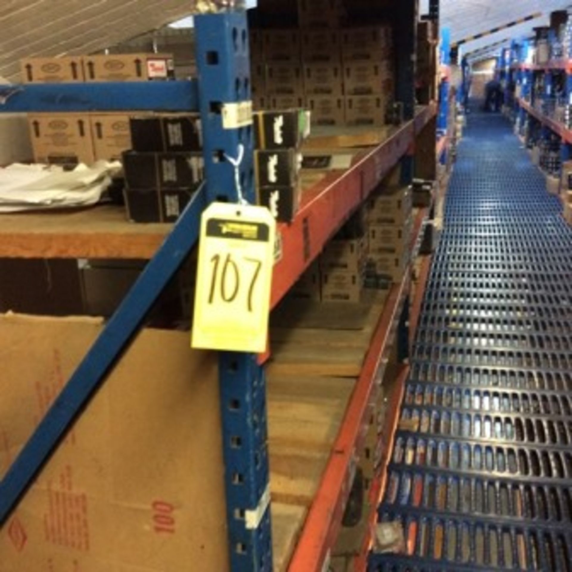 Vertical storage rack 19.0 m in front x 0.75 m in depth x 3.66 m in height consists of 5 levels, … - Image 3 of 5