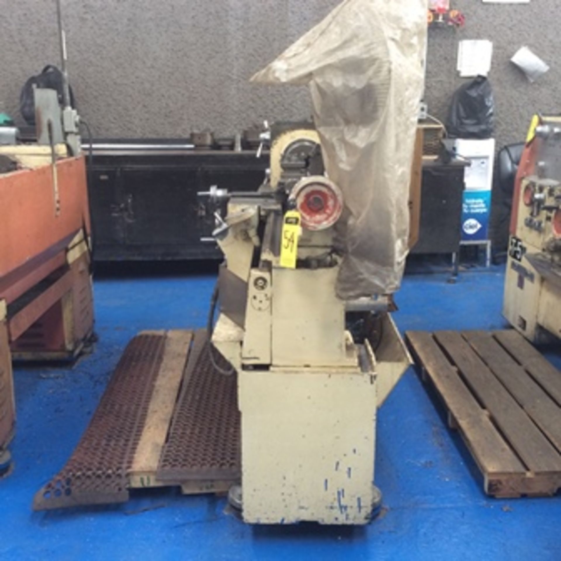 Fanamher lathe, model TB-160 series 01607182, 8" Swing and 1.00 m between Centers … - Image 9 of 11