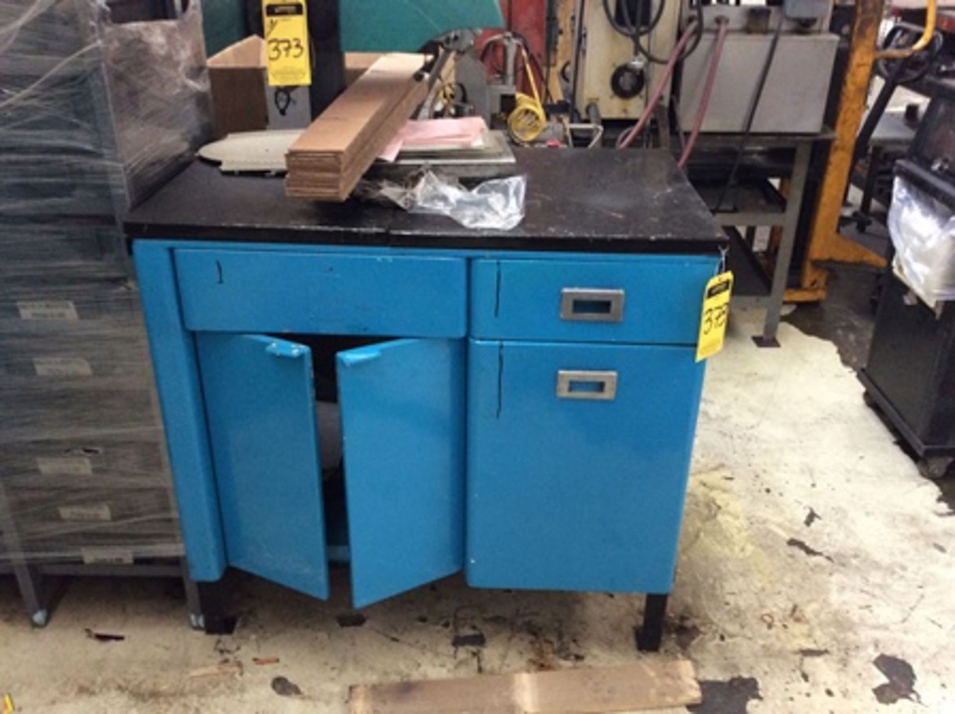 Work table with drawers and 3 folding doors, Propen model P3000 labeller, 1 Ton manual hoist and … - Image 3 of 15