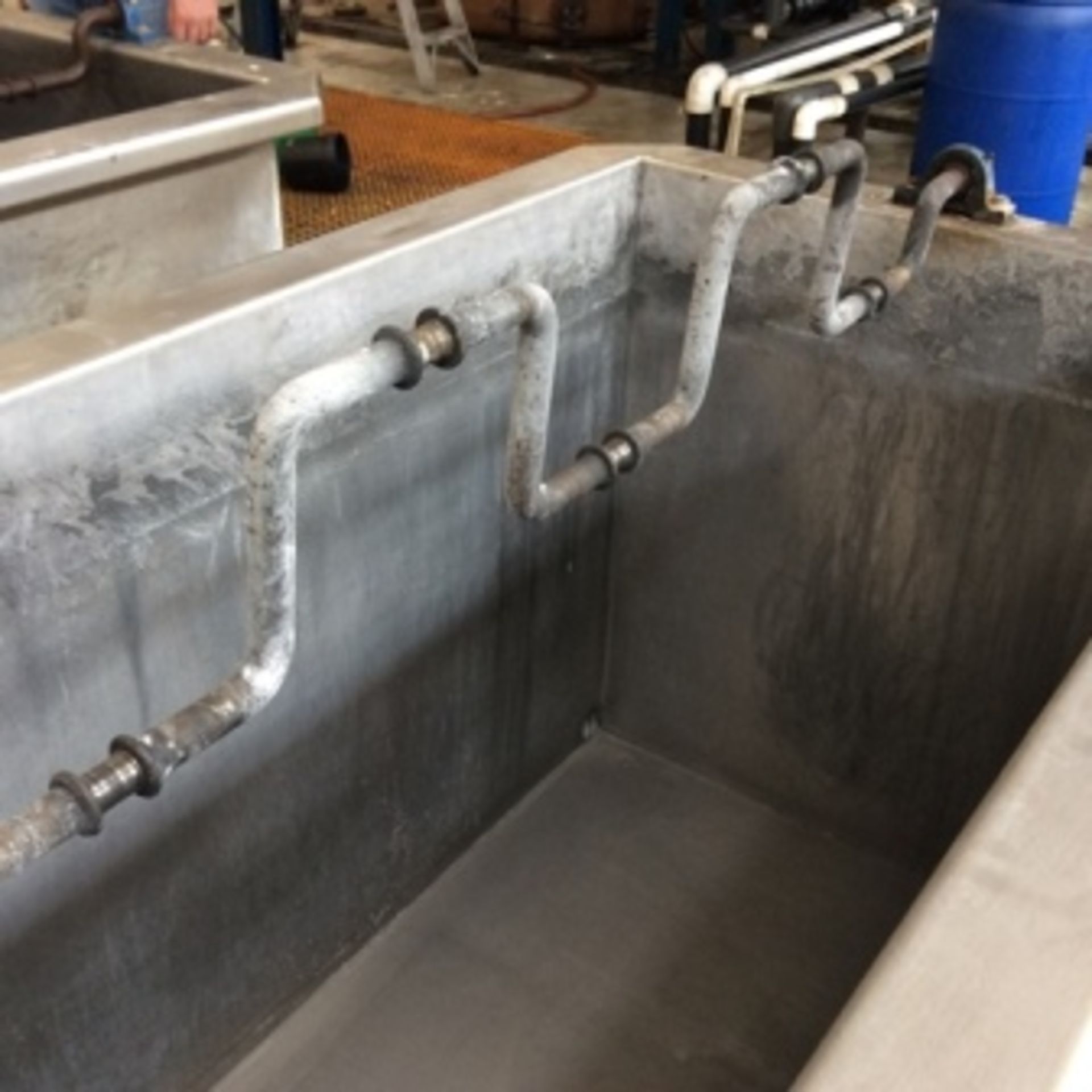 2 stainless steel tubs for washing 2.20 x .96 x .90 m with agitation system … - Image 2 of 13