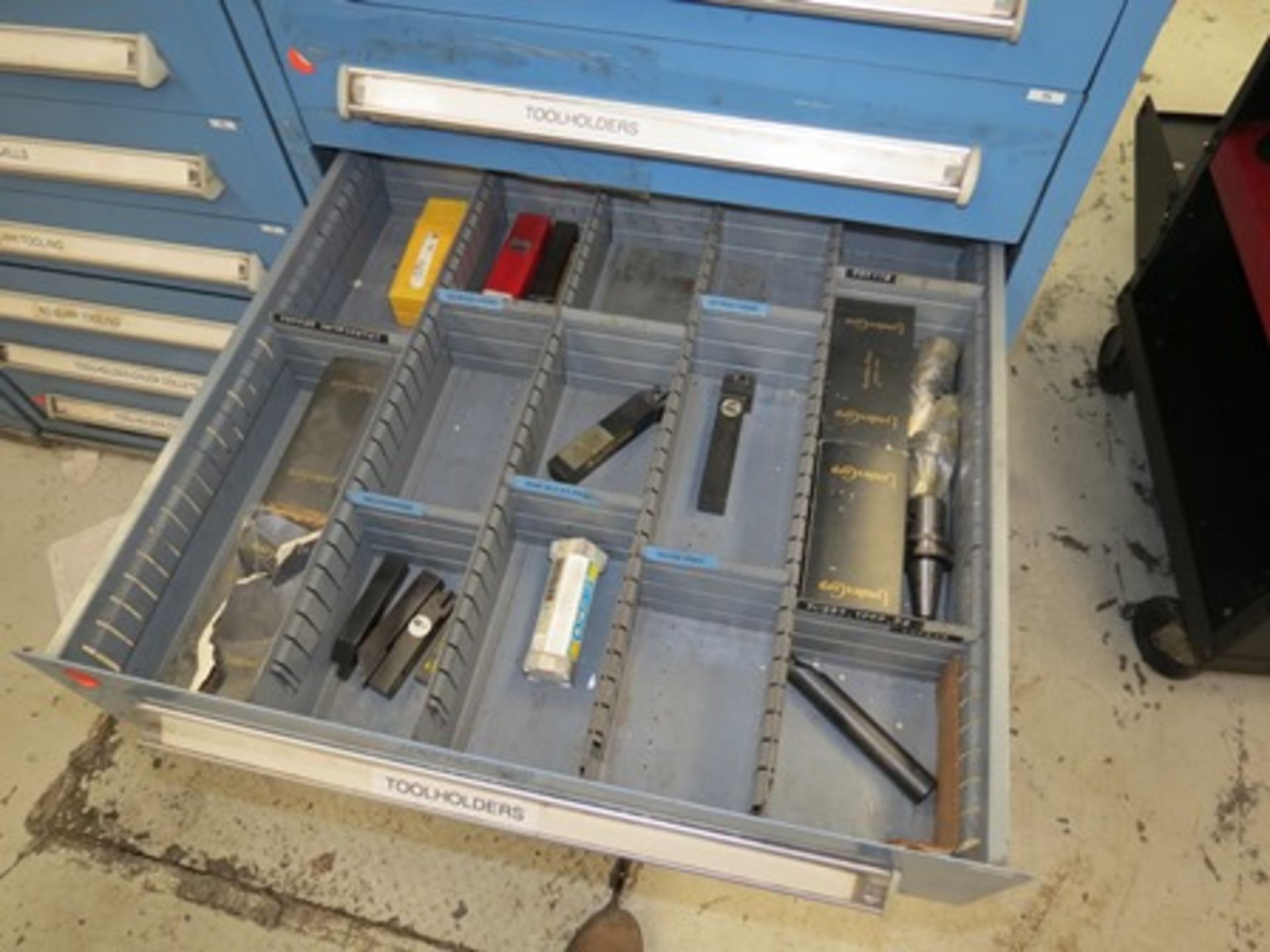 4 tool drawers with 40 drawers in total that contain attachments for turning operations; holder … - Image 4 of 17