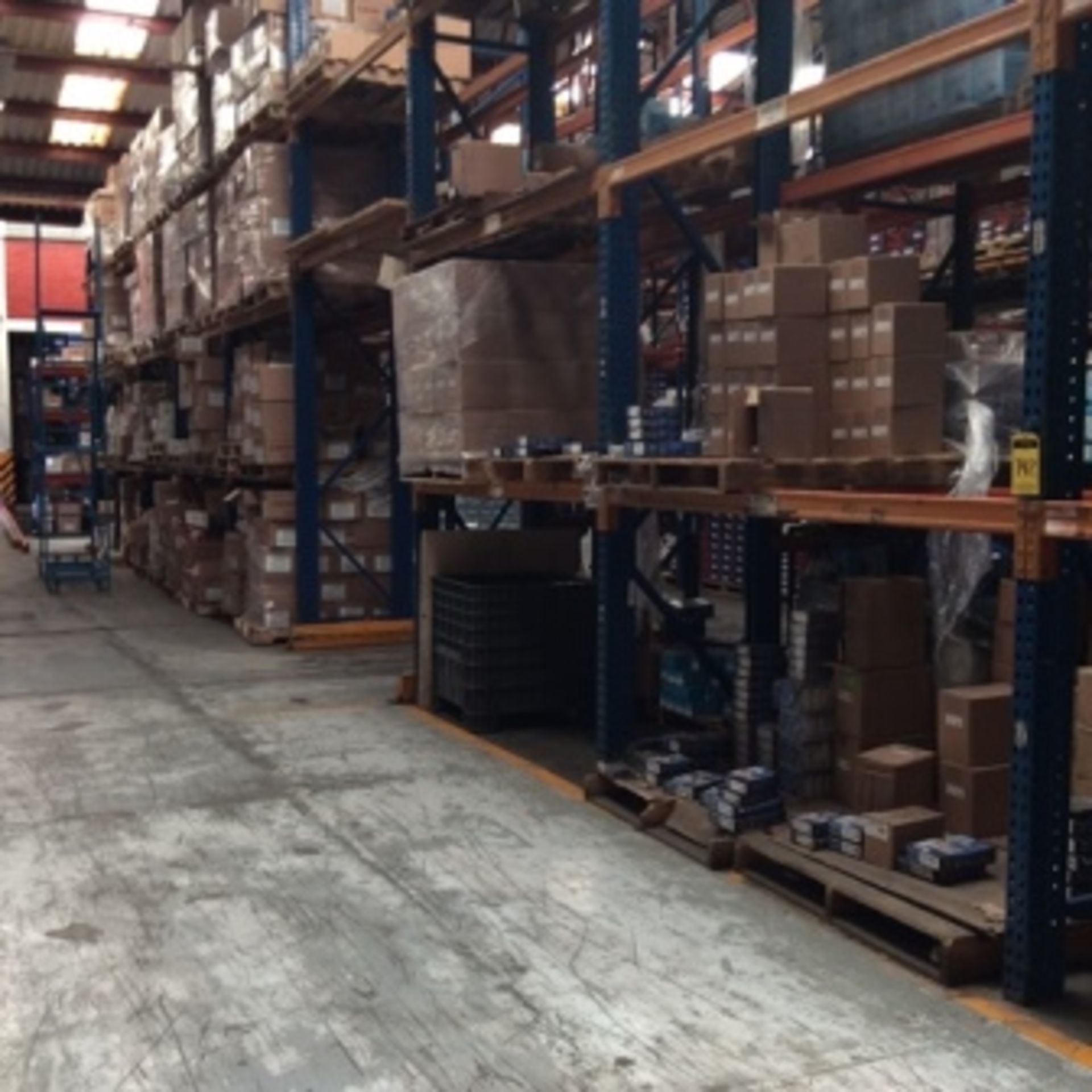 Vertical storage rack 19.67 m front x 0.76 m deep x 4.52 m high consists of 3 levels … - Image 8 of 9