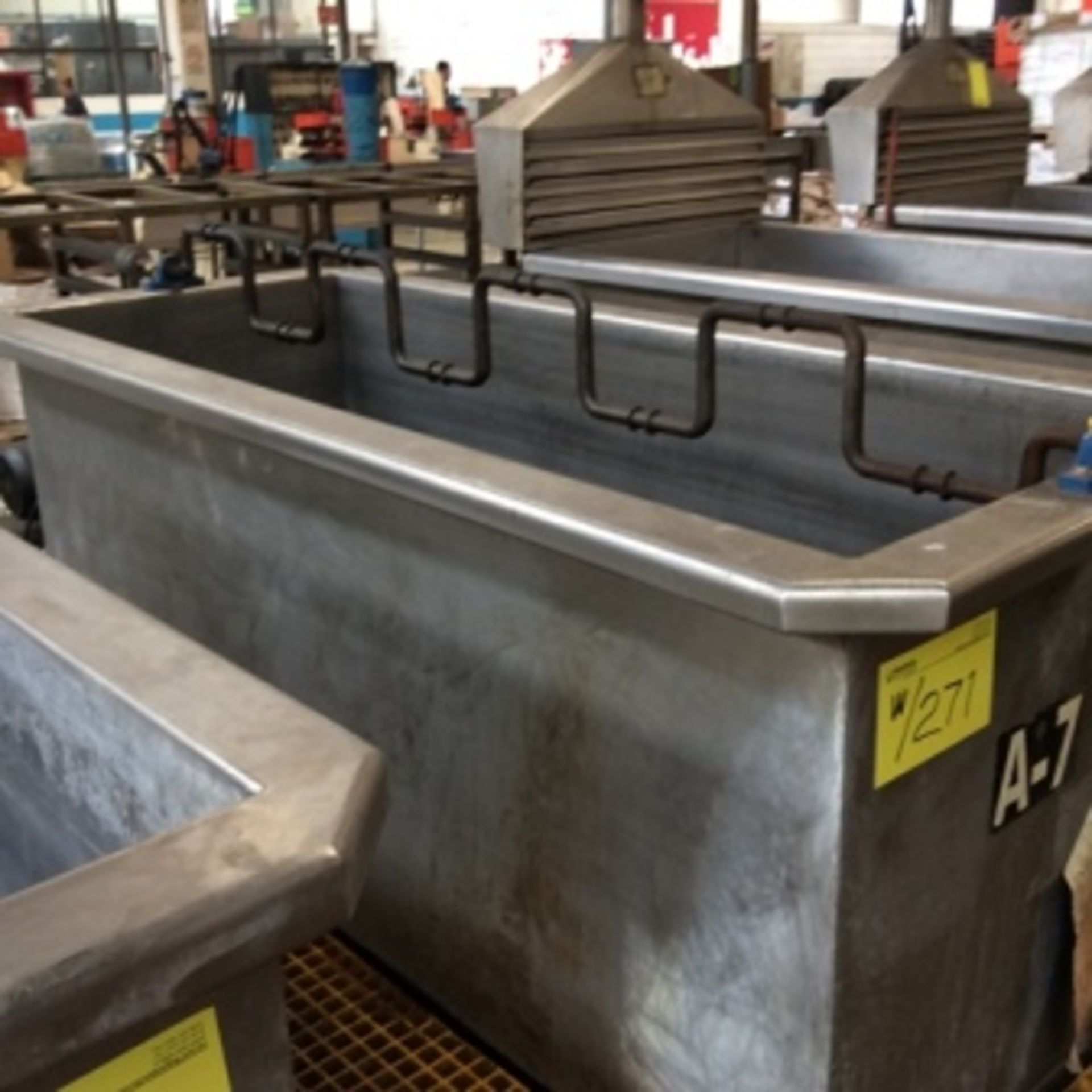 2 stainless steel tubs for washing 2.20 x .96 x .90 m with agitation system … - Image 7 of 13