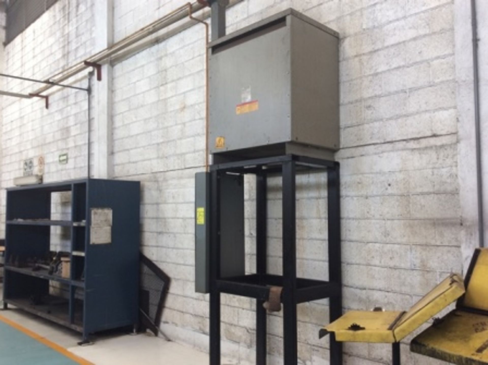 Transformer brand Victory of 200 kva primary 460, includes electric board (does not include cabl … - Image 3 of 6