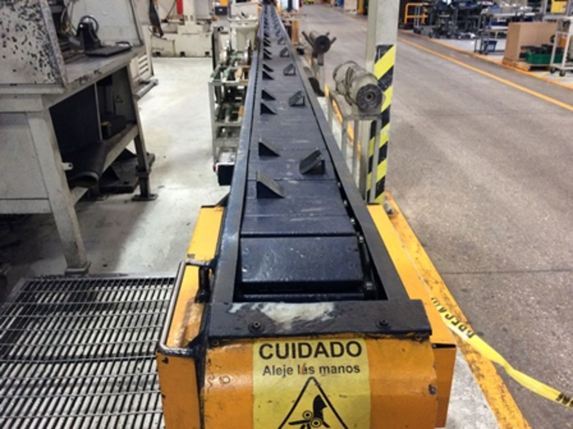 Conveyor de tableta de 17.5 m x .30 x 1.10 m accionado por motoreductor. - Image 9 of 10