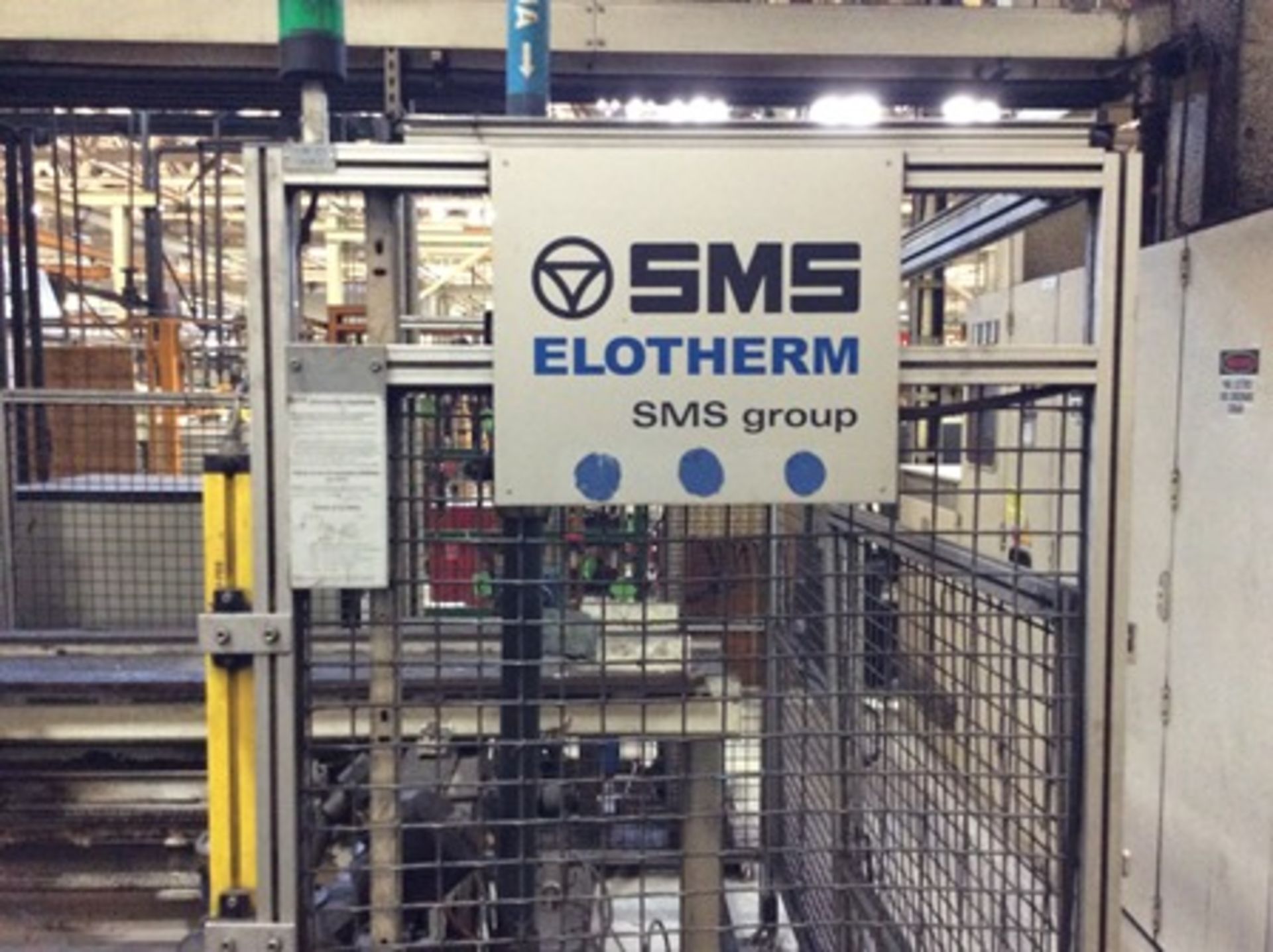 Maquina para tratamiento térmico por inducción marca SMS Elotherm modelo KWH 1500/240 serie 401.182 - Image 15 of 31