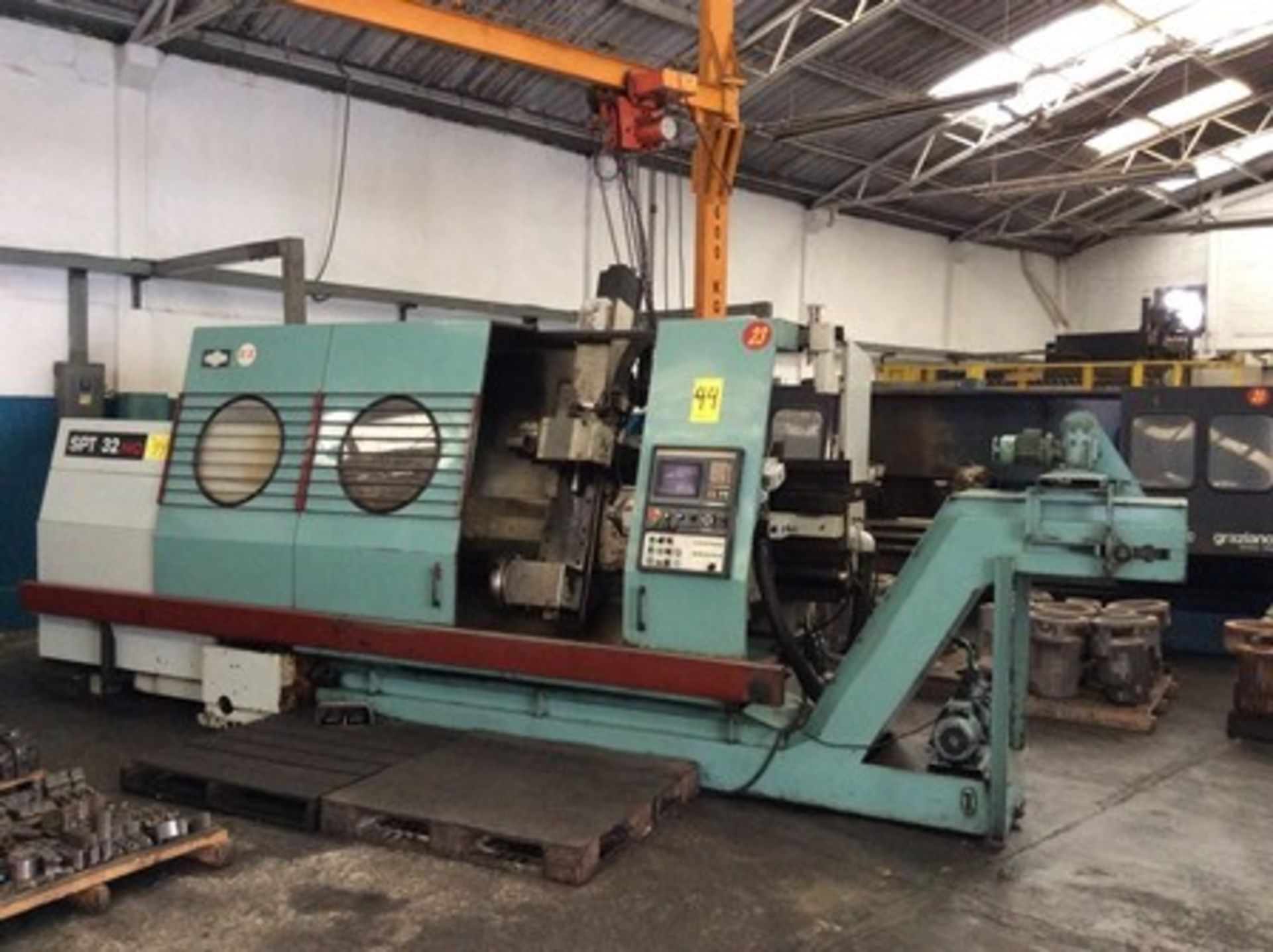 CNC Torno marca Mas mod. SPT 32 Nc serie 122 año 1985, torreta de 6 portaherramientas y torreta par