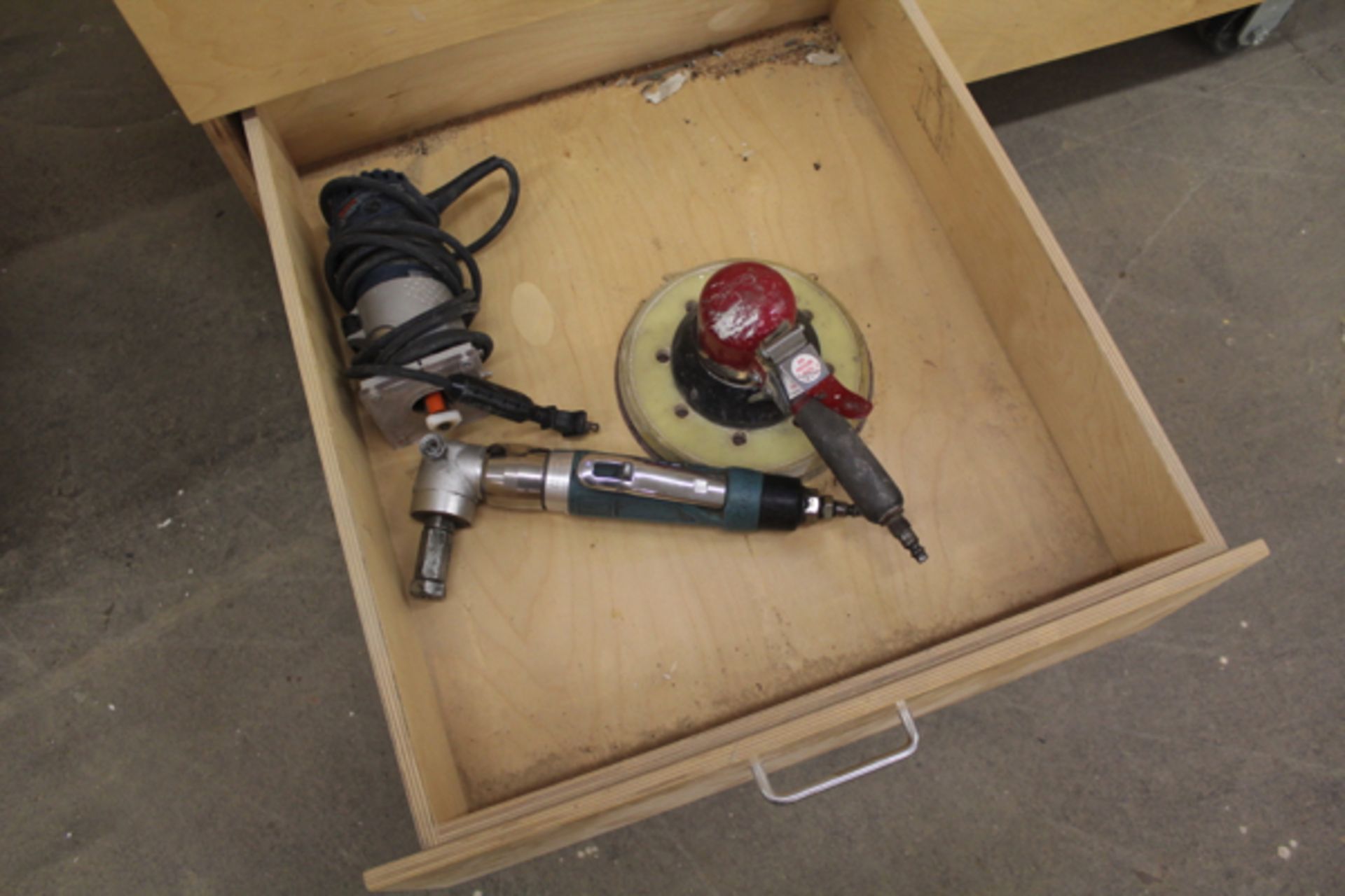 Contents of Storage Cabinets | Rigging Price: Hand Carry or Contact Rigger - Image 5 of 9