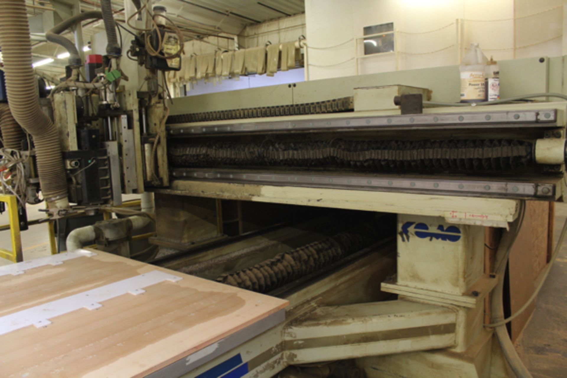 Komo CNC Router Machine, M# VR512, S/N 1711096, W/ Tooling | Rigging Price: $3200 - Image 4 of 13