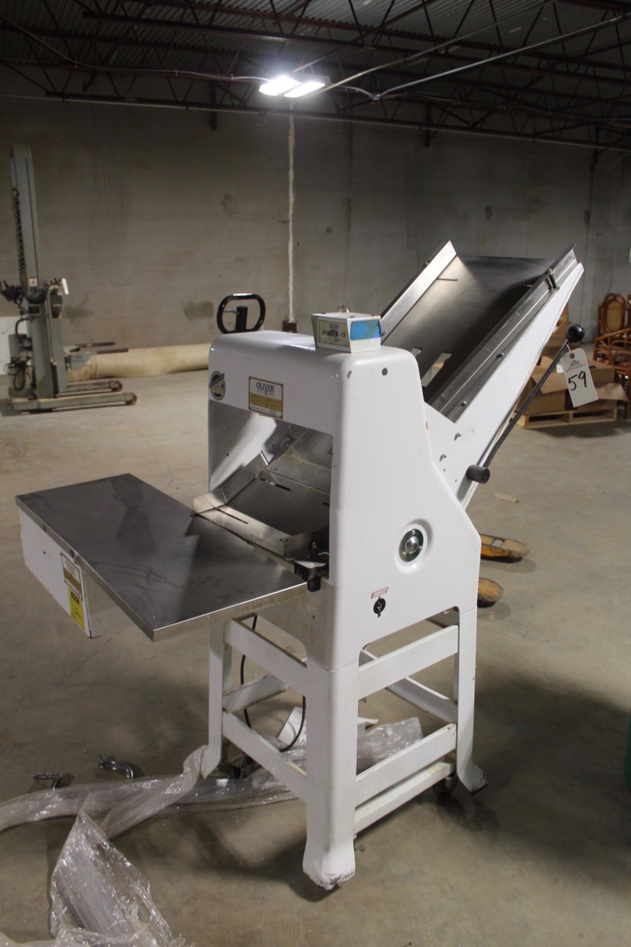 Oliver Slicer, M# 797-32, S/N 157078 | Rigging and Loading Fee: $50