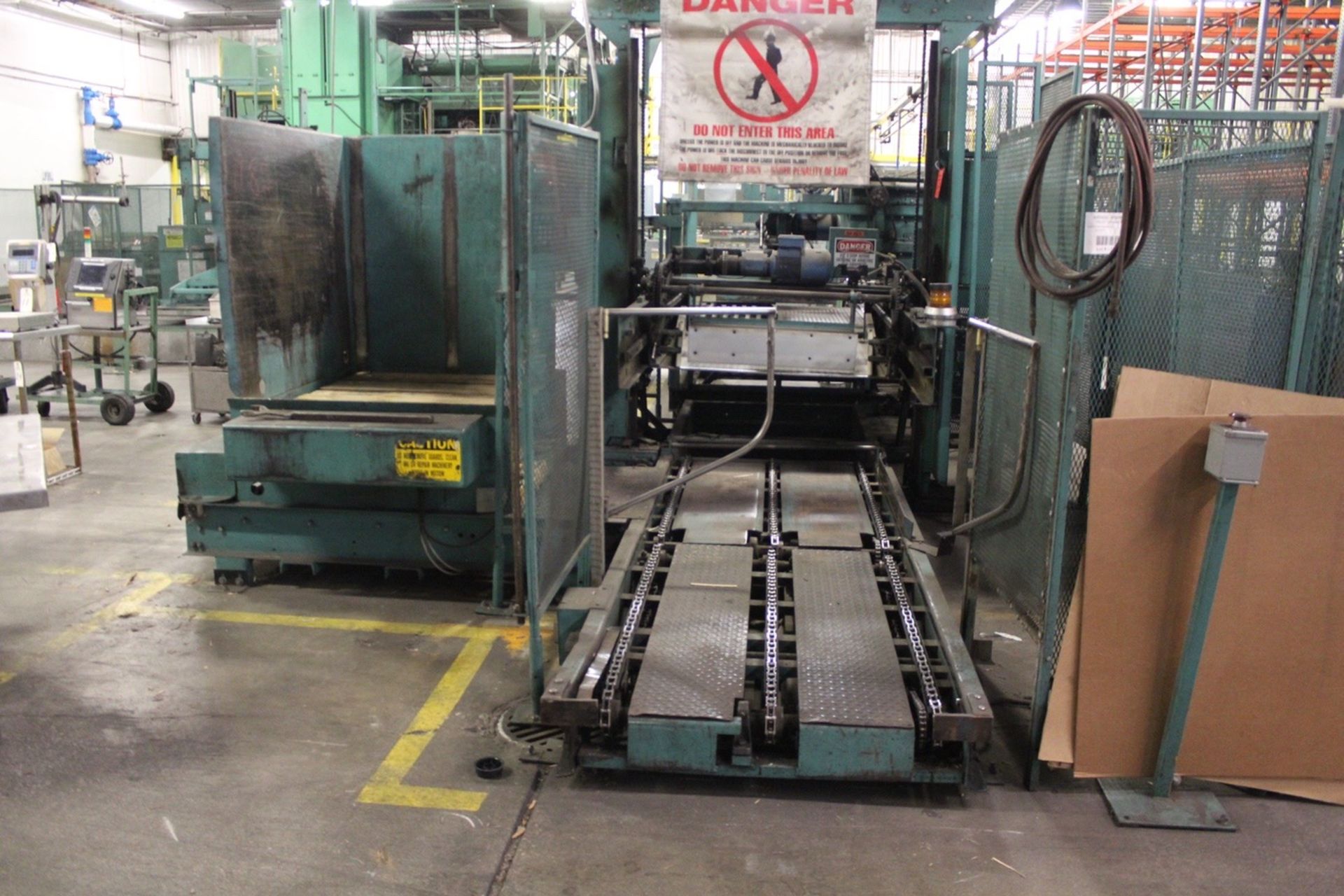 Whallon Machinery Automatic Pallet Stacker, 42" X 48" Pallets | Rigging: $2100 - Image 2 of 8