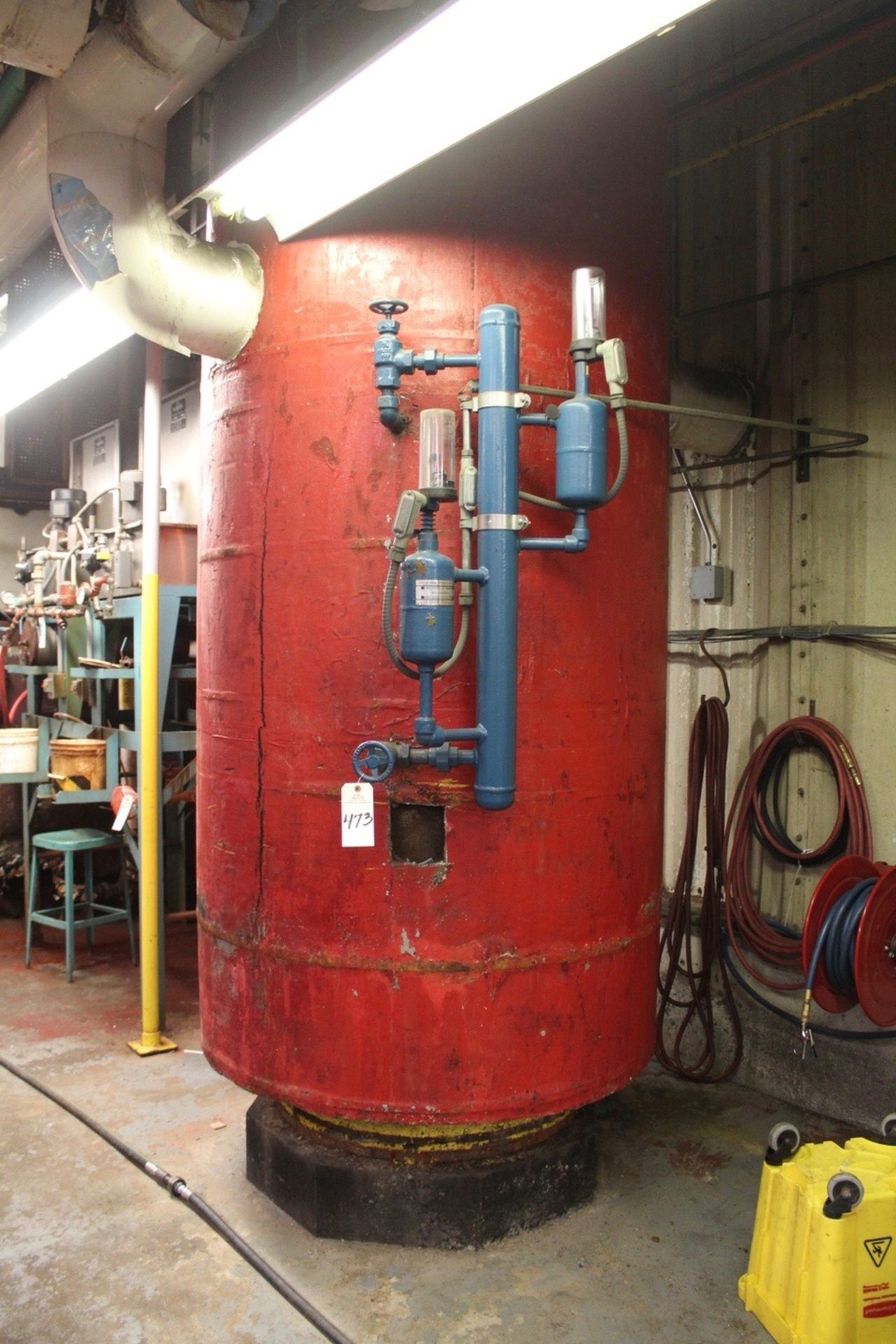 750 Gallon Resurge Tank | Rigging: Contact Rigger