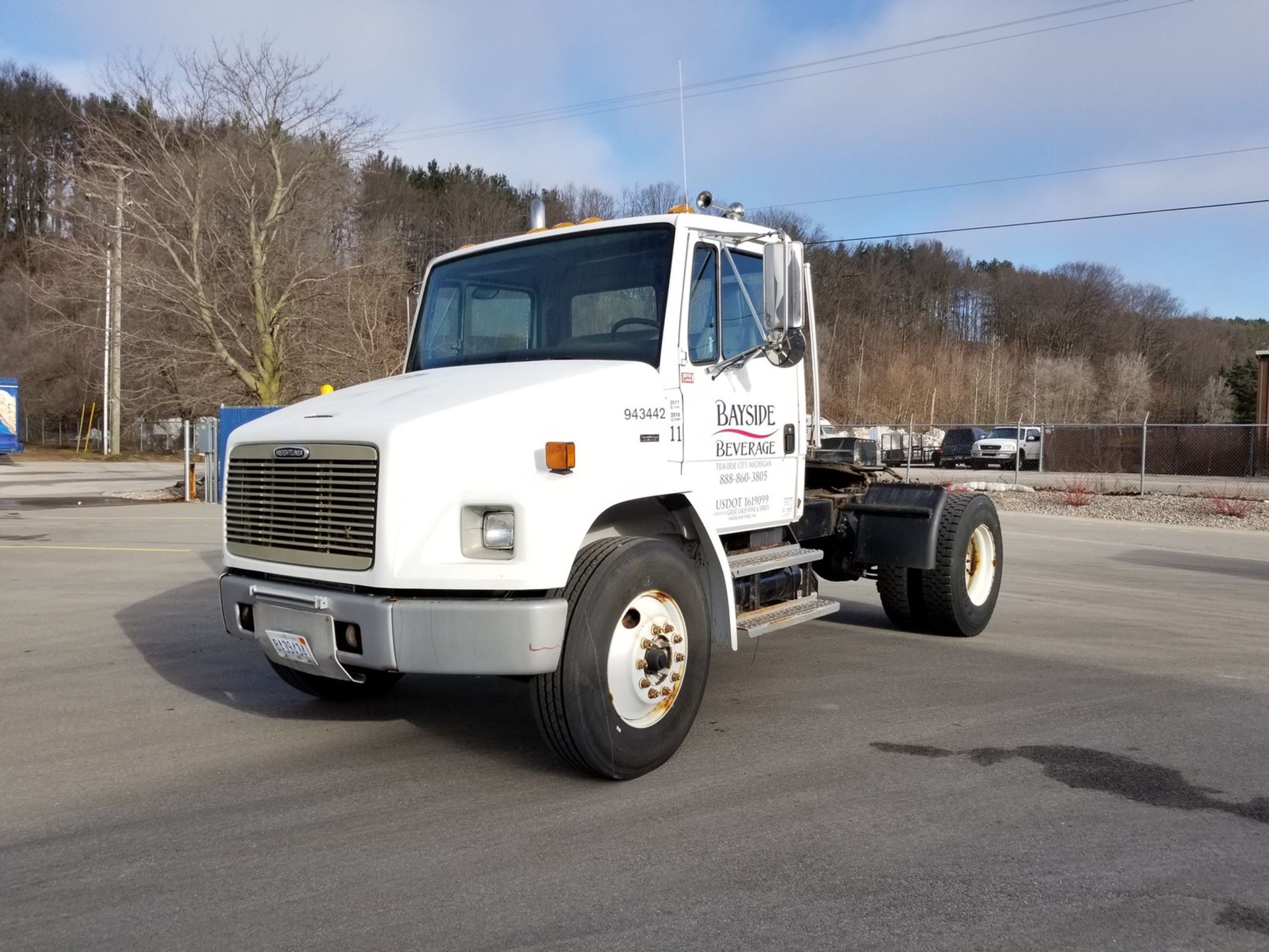 2000 Freightliner Day Cab Single Axle, Mileage: 216,222, VIN# 1FUWH6BAXYHH06624