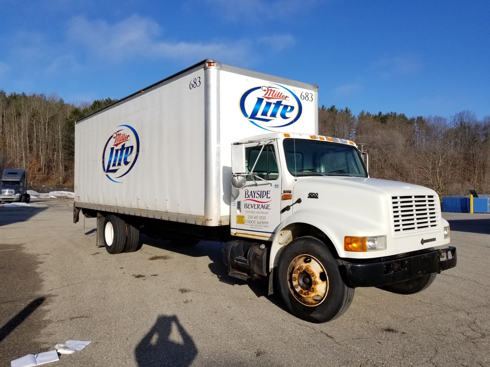 2001 International 4700 4X2 Box Truck, Mileage: 168,204, VIN# 1HTSCAAMX1H390683 - Image 2 of 32