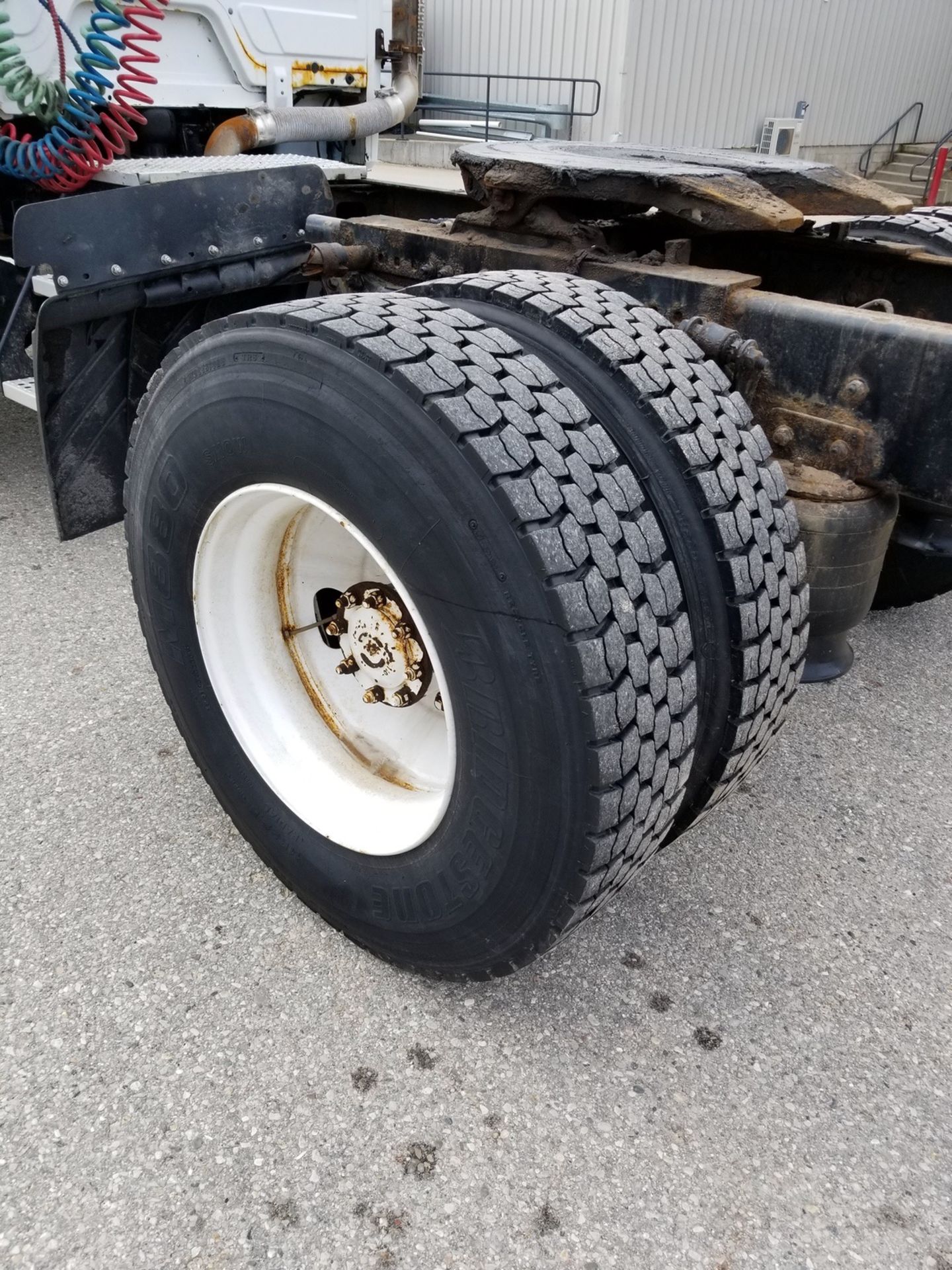 2002 Freightliner Day Cab Single Axle, Mileage: 176,618, VIN# 1FUBBTCS02HJ77341 - Image 20 of 36