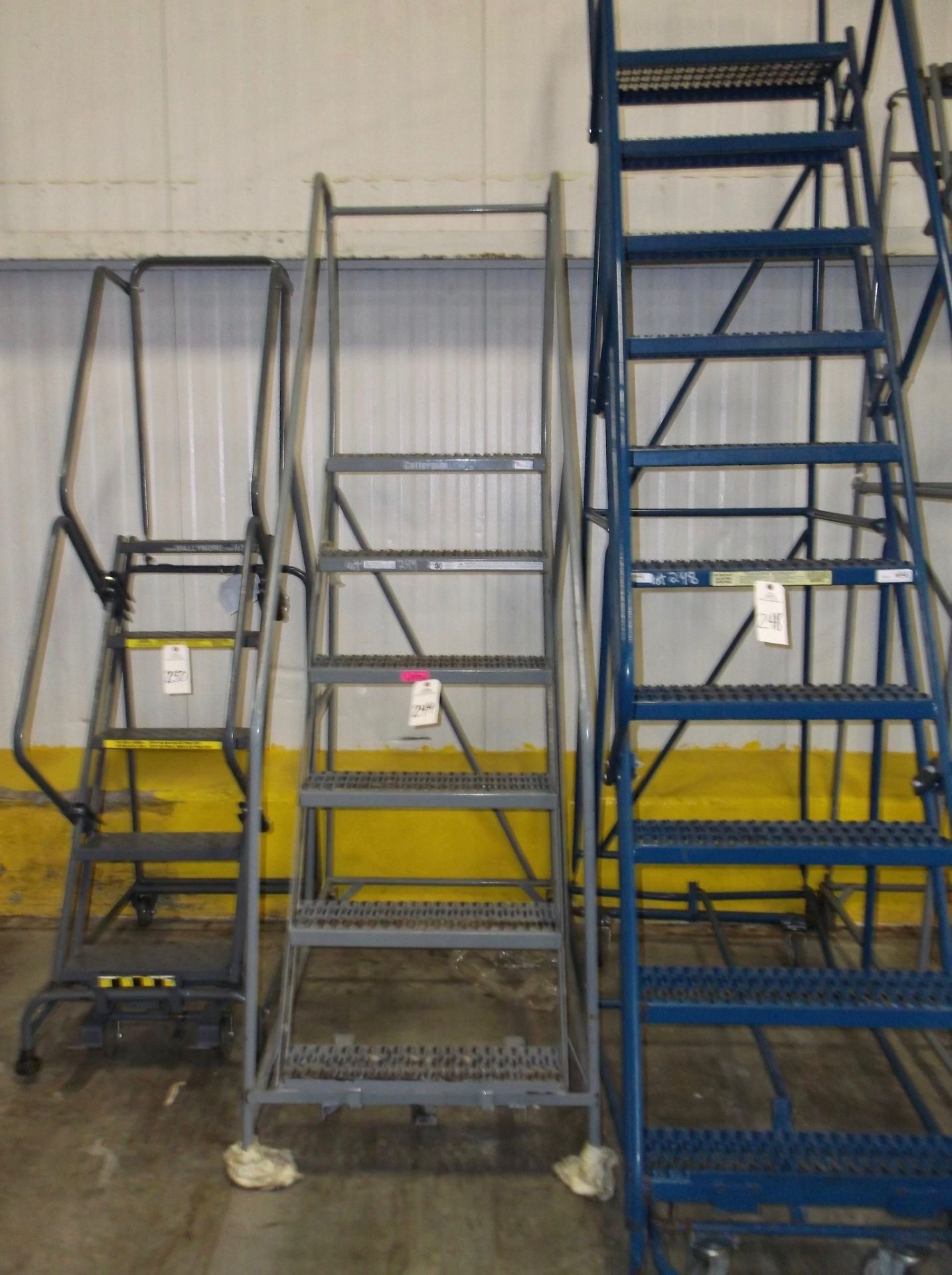 Cotterman 6 step roll ladder 450 lb capacity | Rigging/Loading Fee: $30