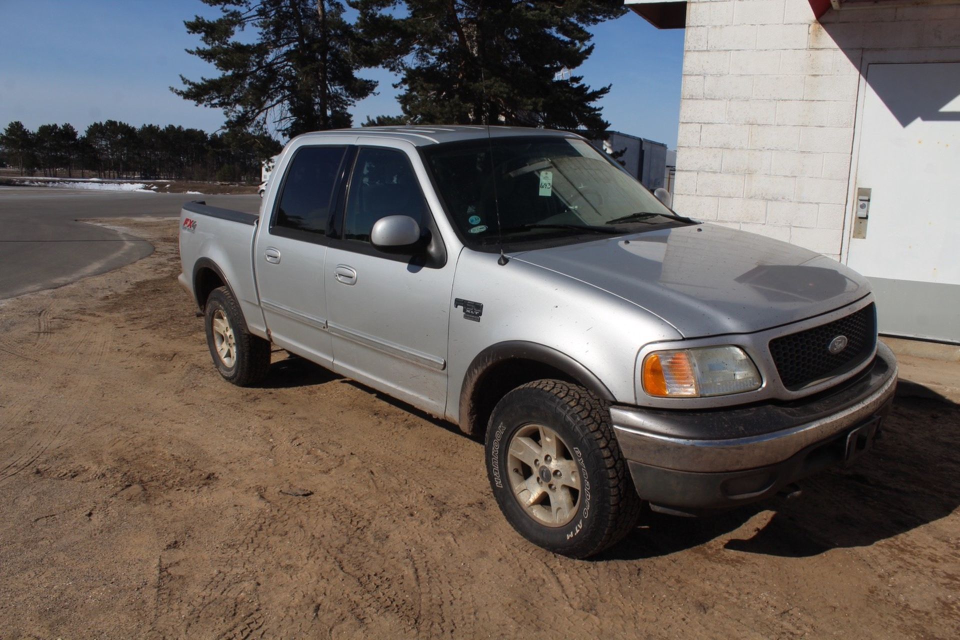 2003 Ford F150 Pickup, VIN 1FTRW08L53KC09876 | Rigging: Hand Carry