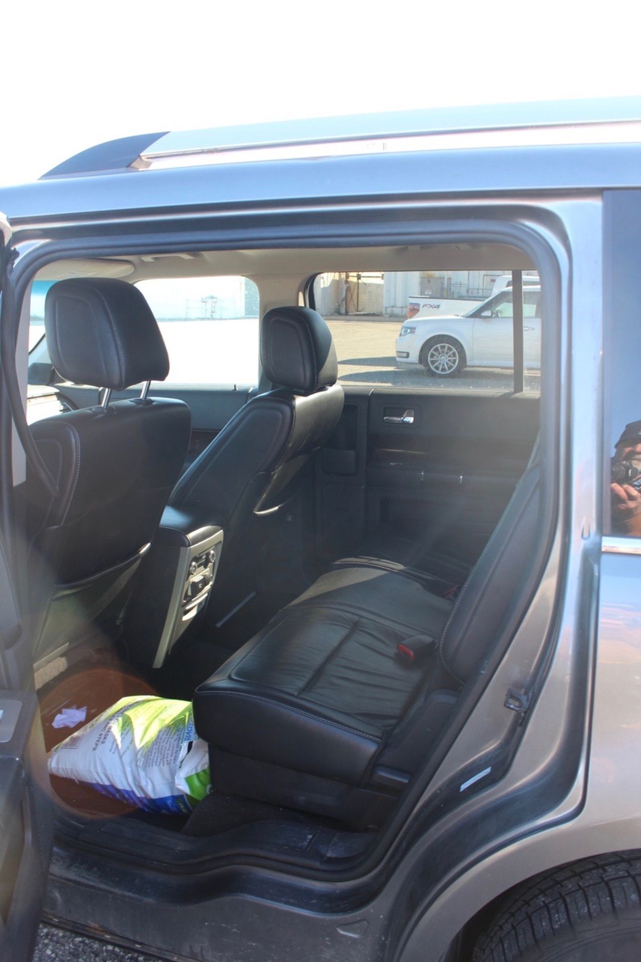 2008 Ford Flex SUV, VIN 2FMEK62C79BA045595, 175,566 Miles, AWD | Rigging: Hand Carry - Image 5 of 7