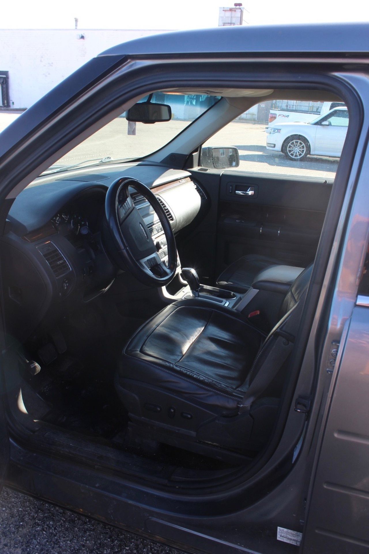 2008 Ford Flex SUV, VIN 2FMEK62C79BA045595, 175,566 Miles, AWD | Rigging: Hand Carry - Image 4 of 7