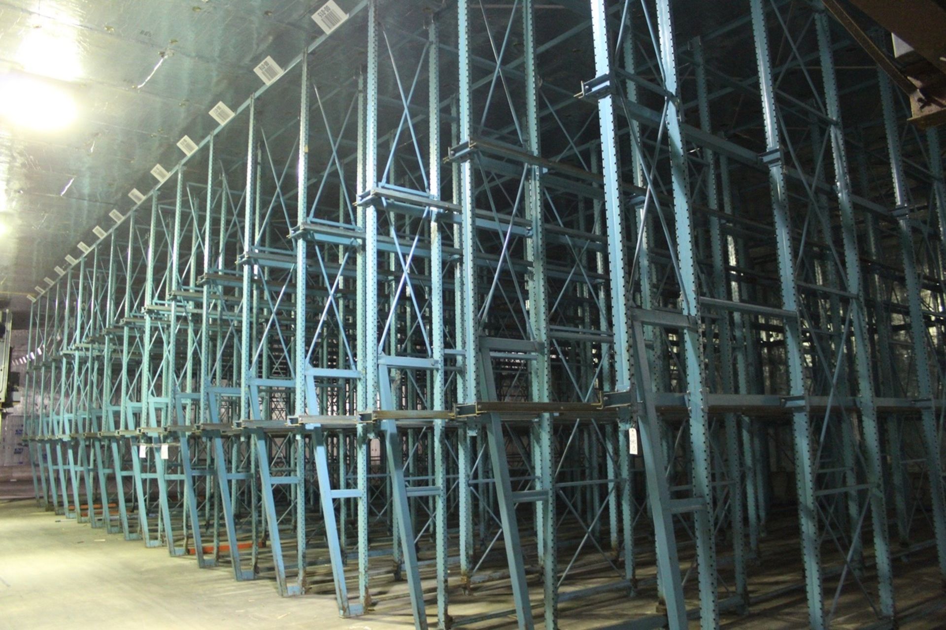 Lot of Flow Thru Pallet Racking, For 42" Pallets, 40' Deep, 3 Tier, (102) 52" X | Rigging: $4080