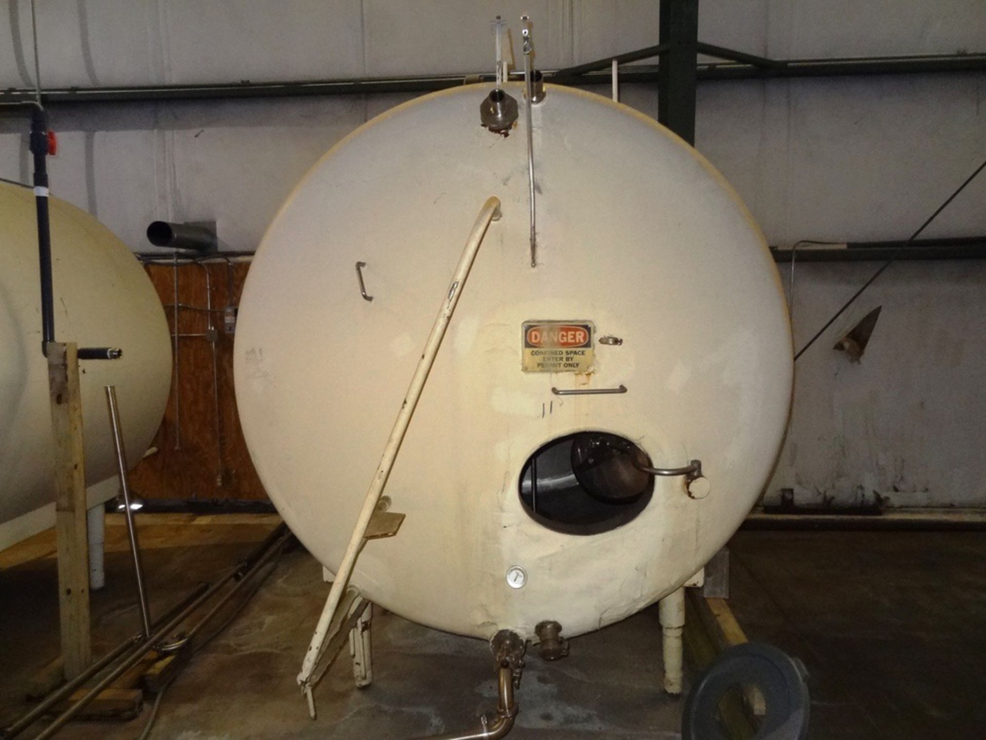 (2) 2,000 gallon Crepaco Horizontal Tanks | Rigging Fee: $2500 - Image 8 of 10