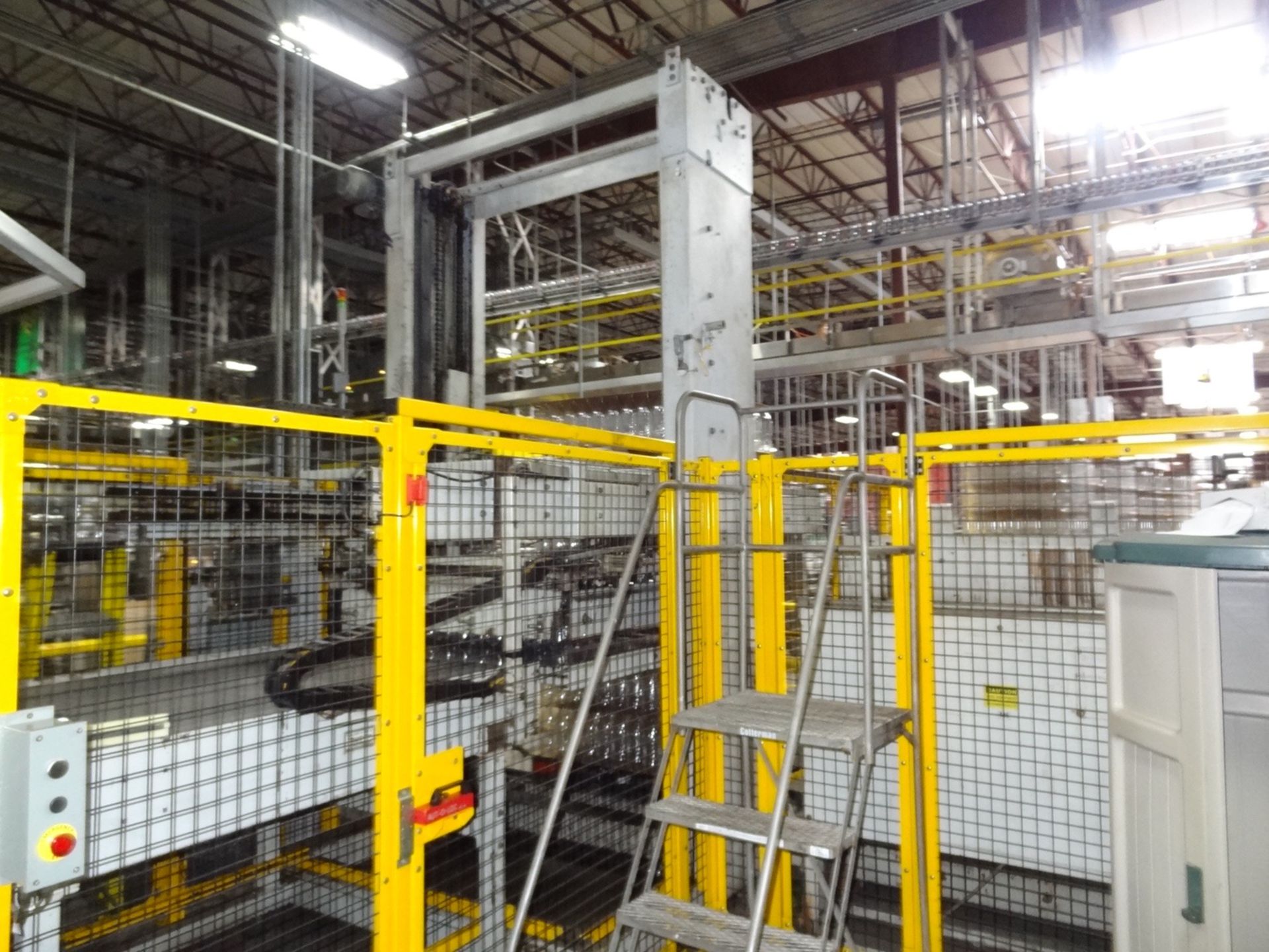 Priority One Low Level Bulk Depalletizer, 15Ft Long Discharge Bed, Pallet Stack | Rigging Fee: $2500 - Image 10 of 11