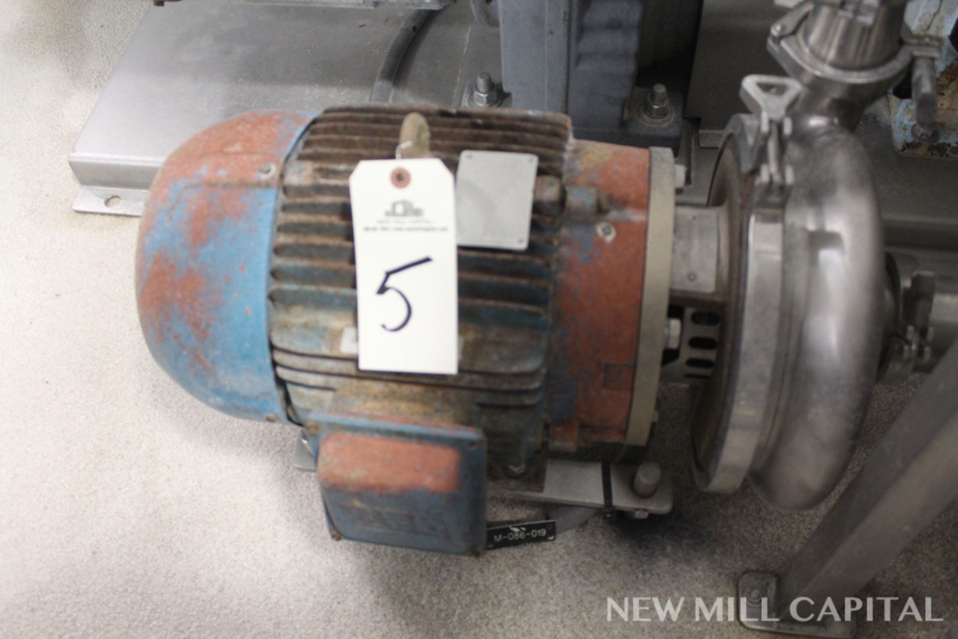 Waukesha Cherry Burrell Sanitary Centrifugal Pump, M# 04-2085, S/N 353193, 5 HP | Rigging Fee: $75