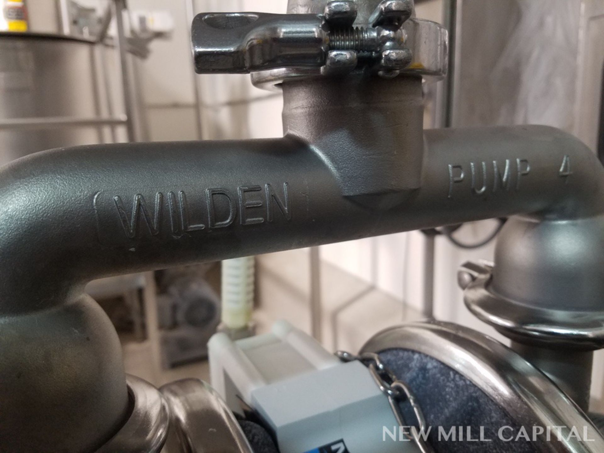 Wilden 2" X 2" SS Diaphram Pump | Rigging Fee: $50 - Image 3 of 3