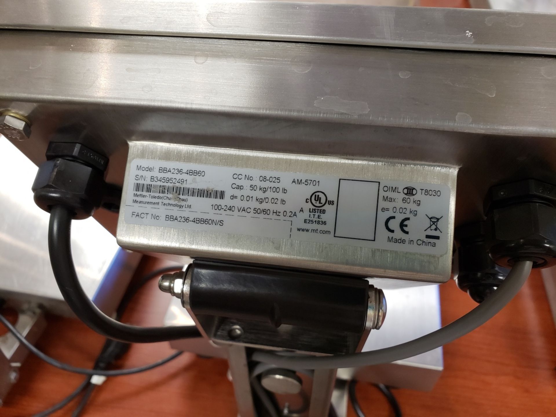 Mettler Toledo Platform Scale, M# BBA236-4BB60 | Rigging Fee: Hand Carry - Image 2 of 2