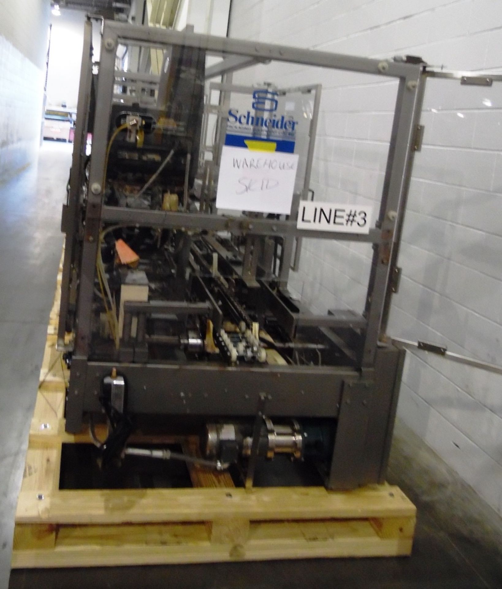 Schneider Model HCP-3H1P Left Hand Inline Case Packer, Comes With Nordson 34 | No Charge for Loading - Image 3 of 5