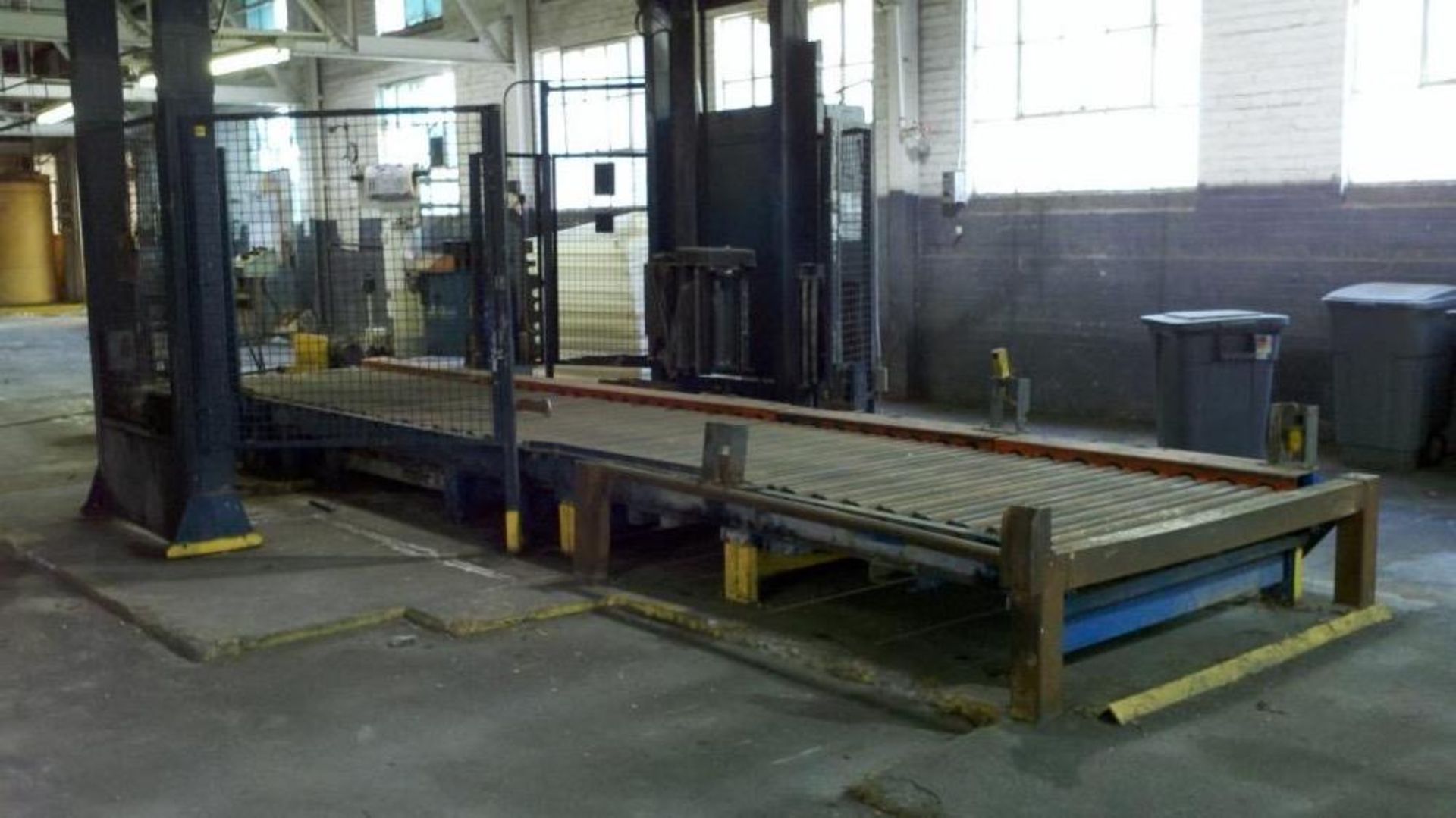 Lantech Model SVAST Pallet Stretchwrapper, Straddle Type, High-Speed Automat | No Charge for Loading - Image 4 of 4