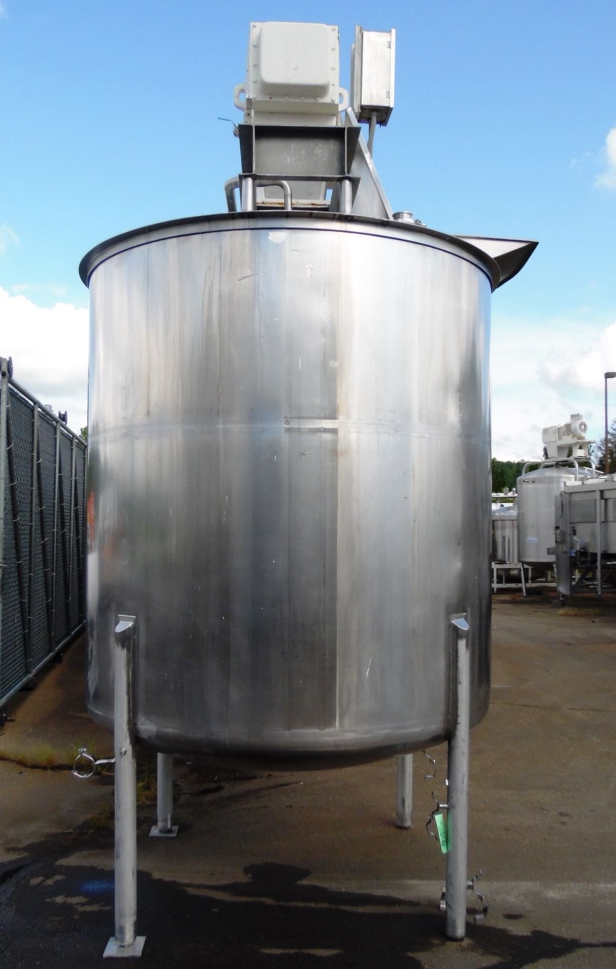 1600 Gallon 316 Stainless Steel Tank, Dome Top, Dish Bottom, Approx 80" Stra | No Charge for Loading