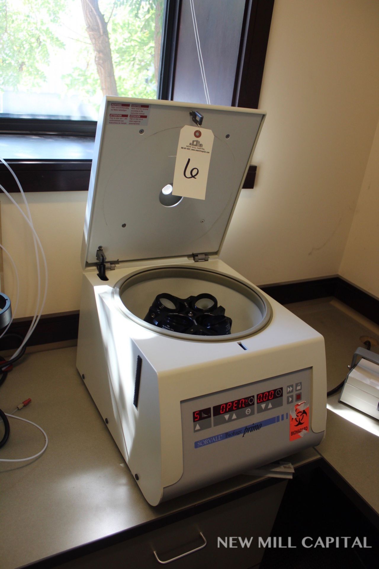 Kendro Laboratory, Biofuge Refrigerated Centrifuge, M# D-37520 Osterode