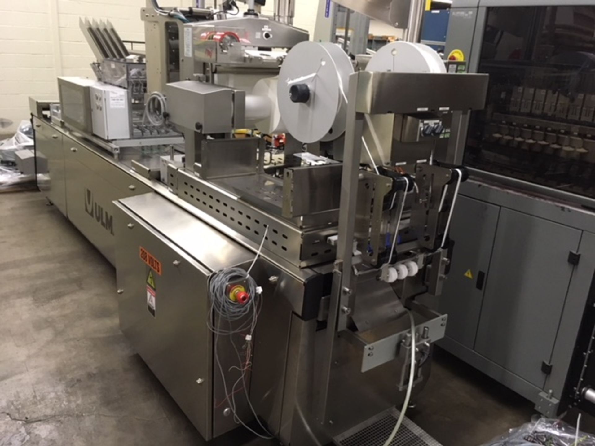 Like New 2013 Ulma-Harpak TFS400 Roll Stock Thermoforming Packaging Machine | Elkton MD - Rig: $1000 - Image 4 of 6