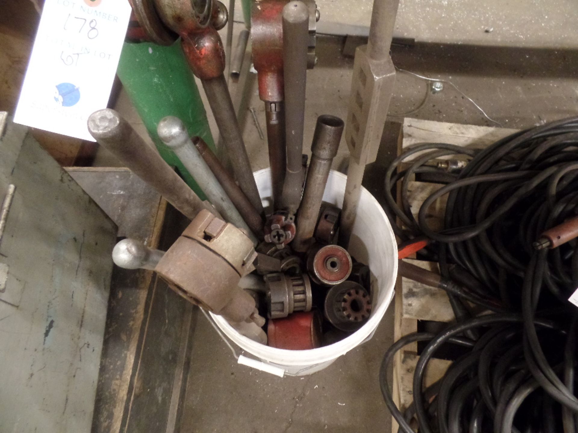 [Lot} Rigid & Asst. Threading Tools