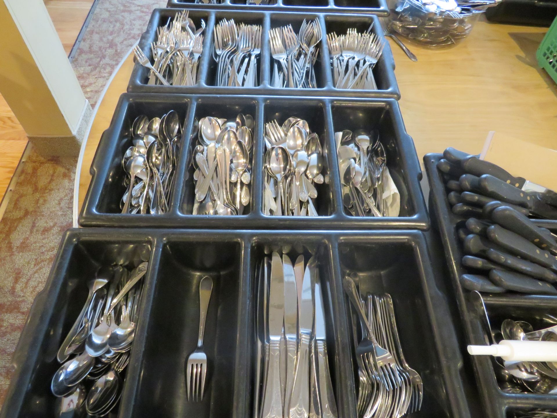 [Lot] Asst. Flatware