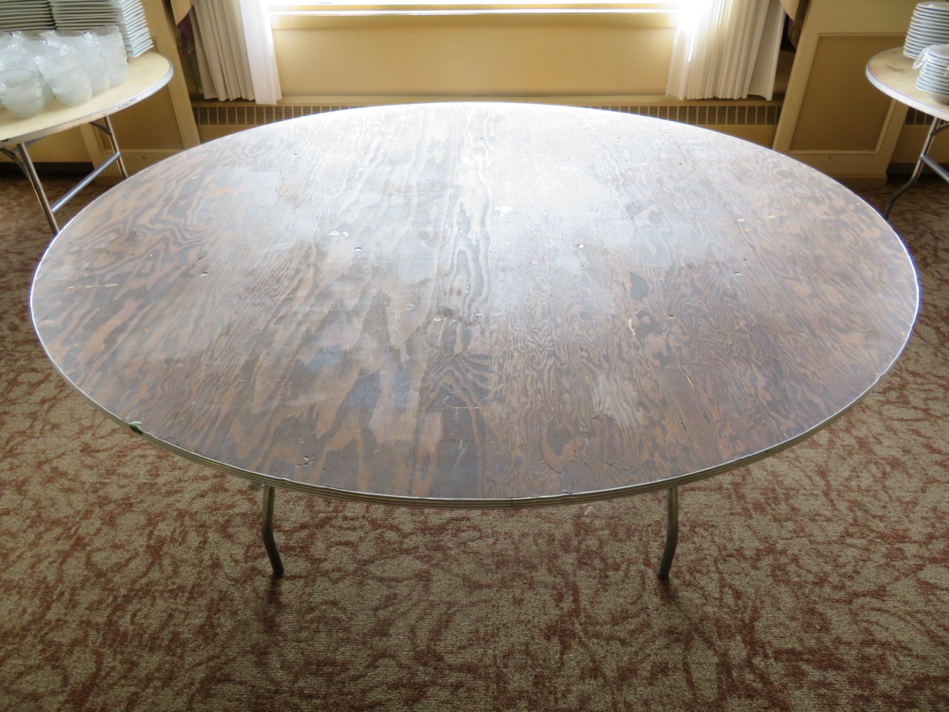 (16) 72" Round Tables